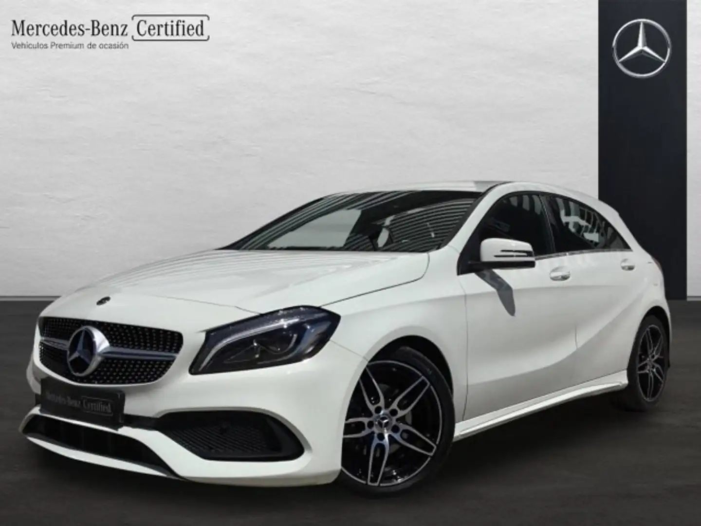 Mercedes-Benz A 200 BlueEfficiency AMG Line - 1