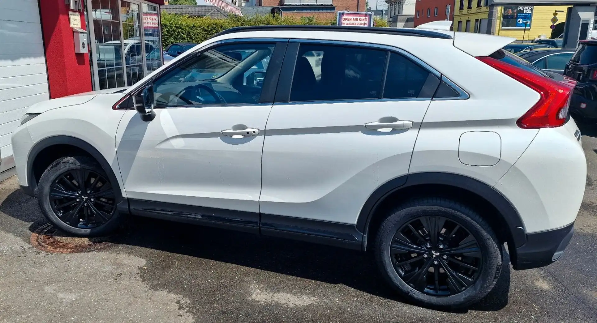 Mitsubishi Eclipse Cross Active+ 4WD  LED+Kamera+18" Aluf. Weiß - 2