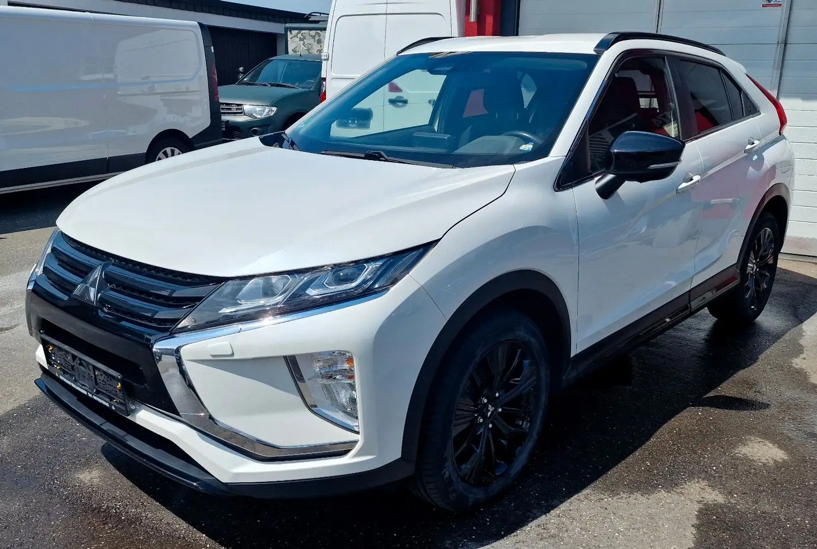 Mitsubishi Eclipse Cross Active+ 4WD  LED+Kamera+18" Aluf. Weiß - 1