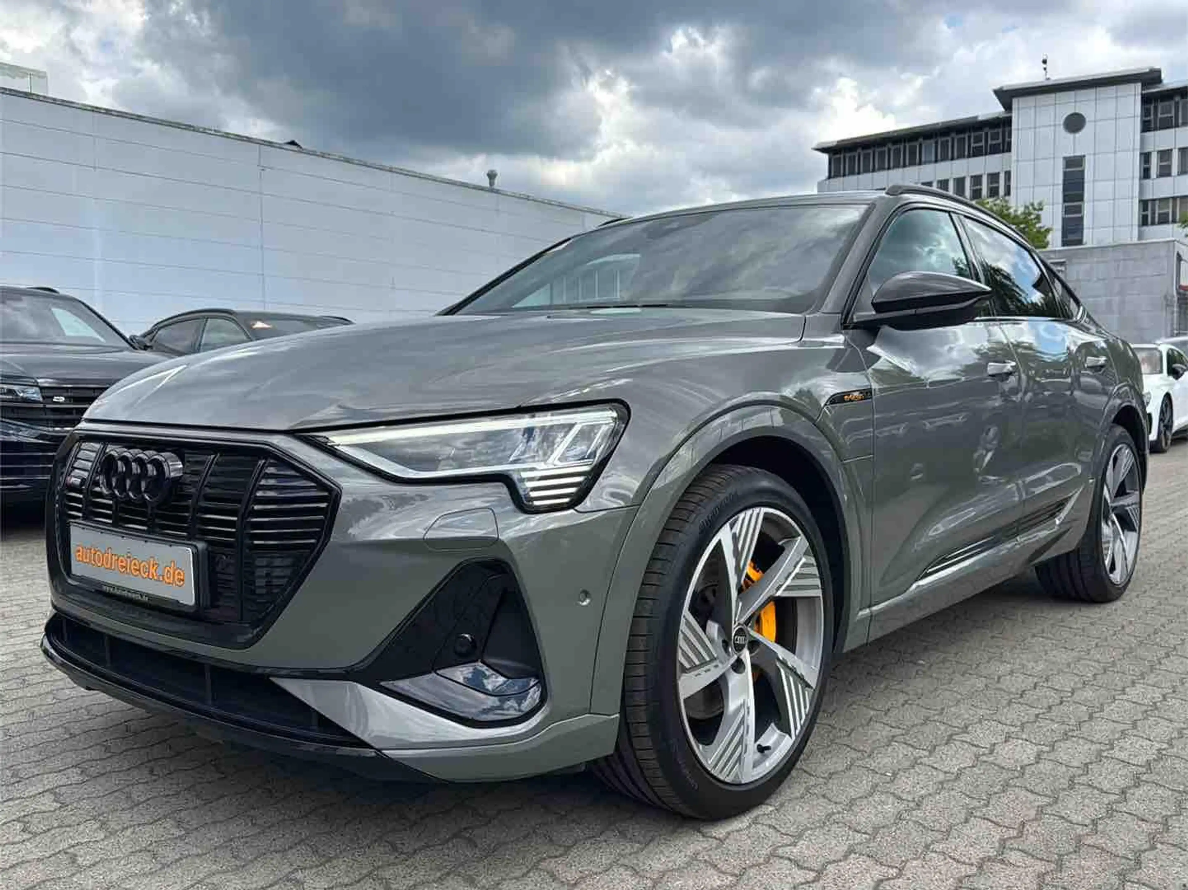 Audi e-tron Sportback 55 2x S line BLACK EDITION PANO