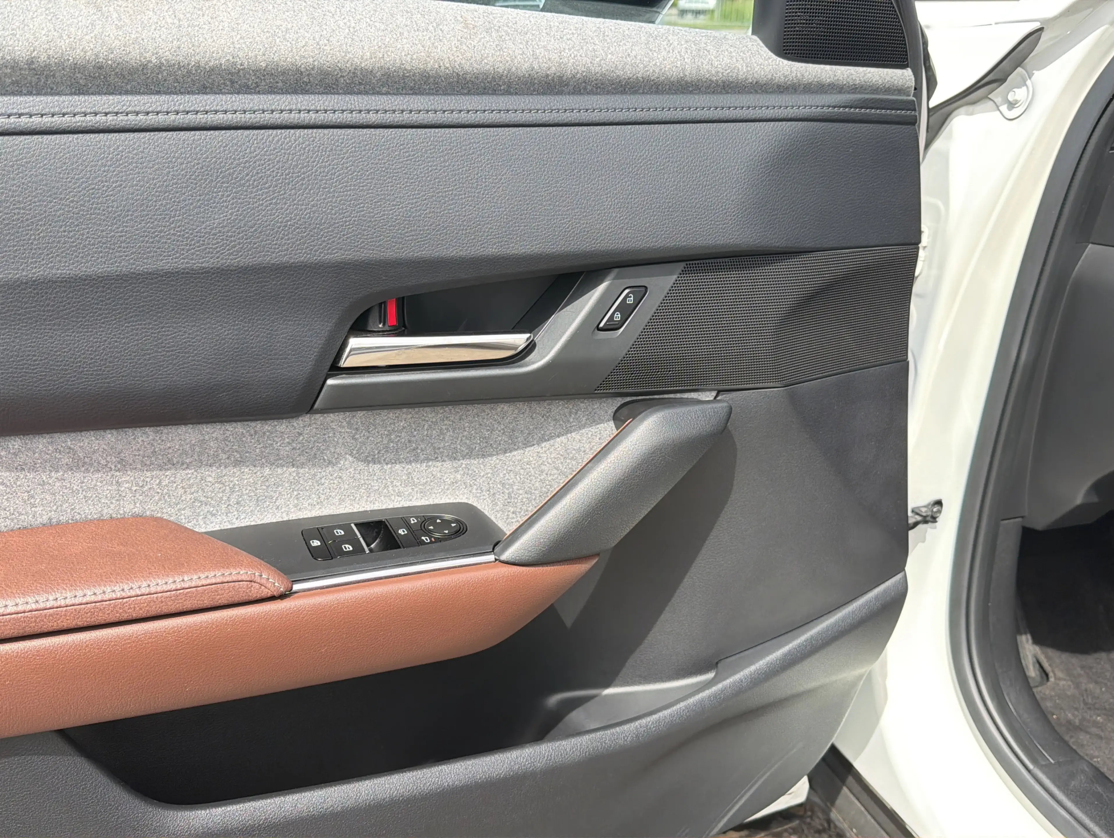Mazda MX-30 e-SKYACTIV Ad'vantage ACC HUD Navi LED — photo 11