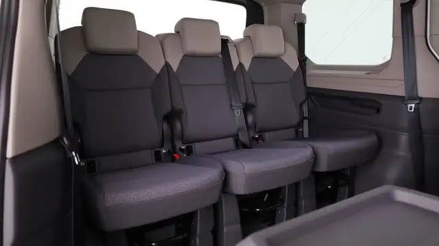 Volkswagen T7 Multivan VW T7 Multivan Business eHybrid 180 kW 4MOTION Ansicht 23