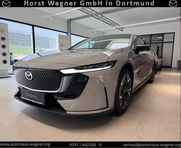 Mazda 6e Takumi 258 PS *Pano*360*Navi*Neuwagen*