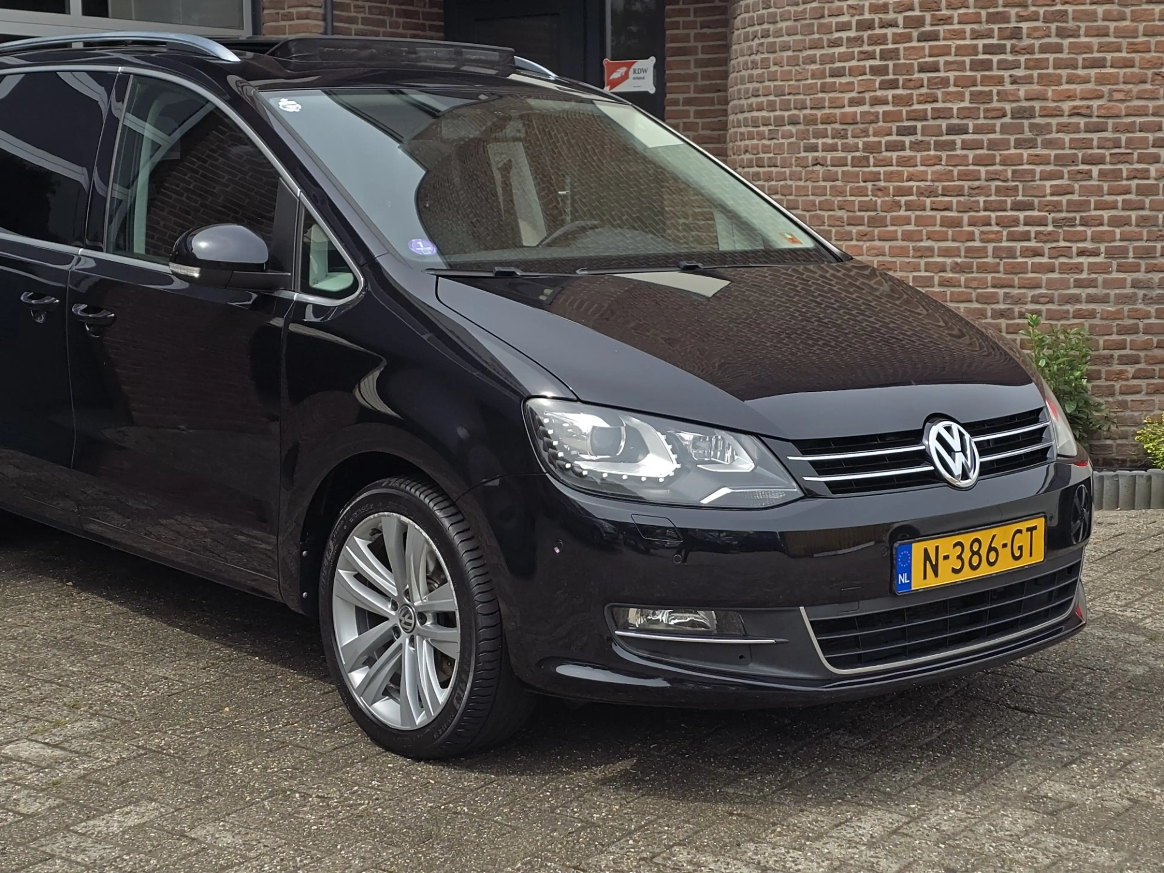 Volkswagen Sharan 2.0 TSI Highline 7p. Pano |Leer |DSG — photo 4