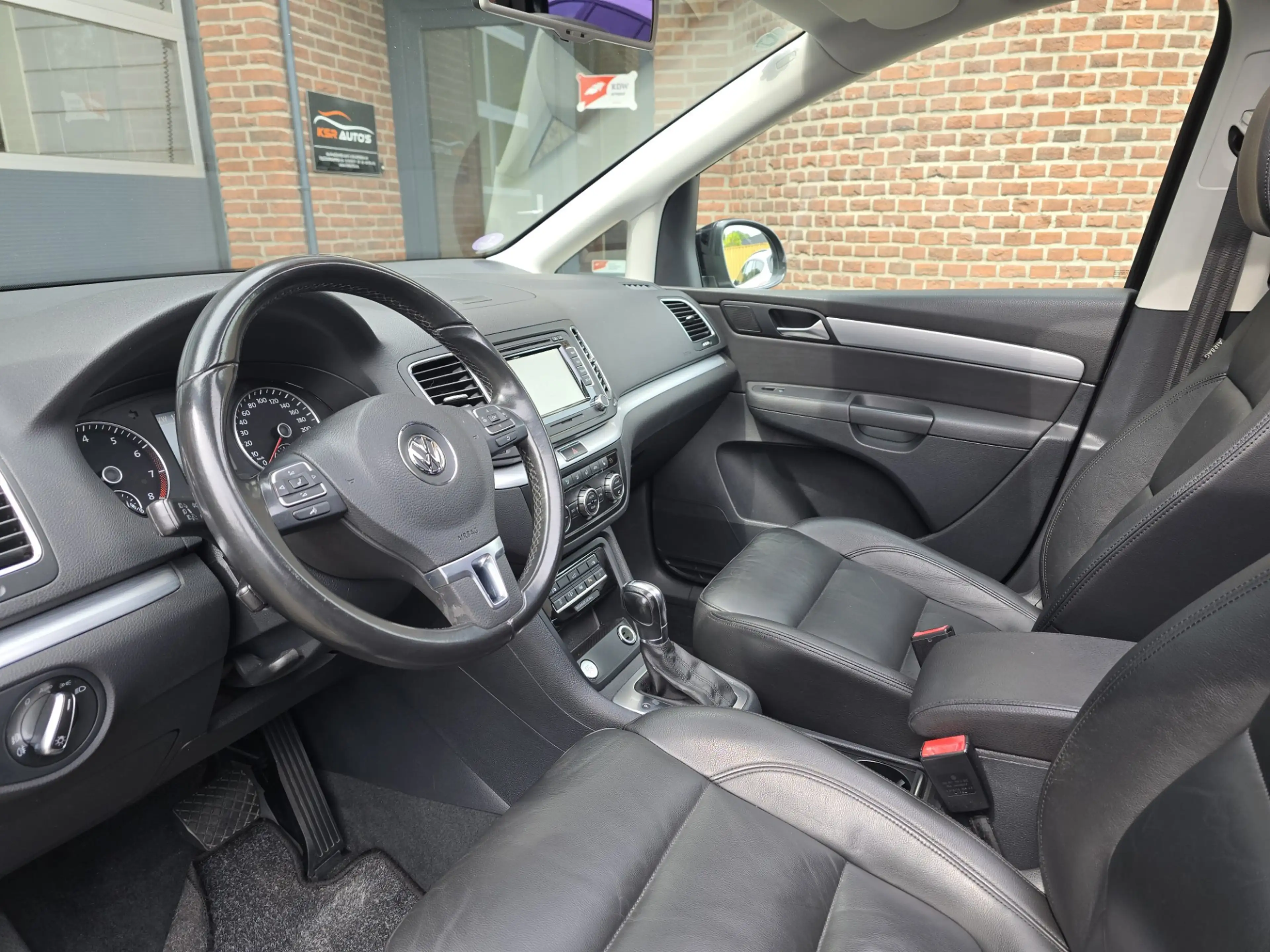 Volkswagen Sharan 2.0 TSI Highline 7p. Pano |Leer |DSG — photo 14