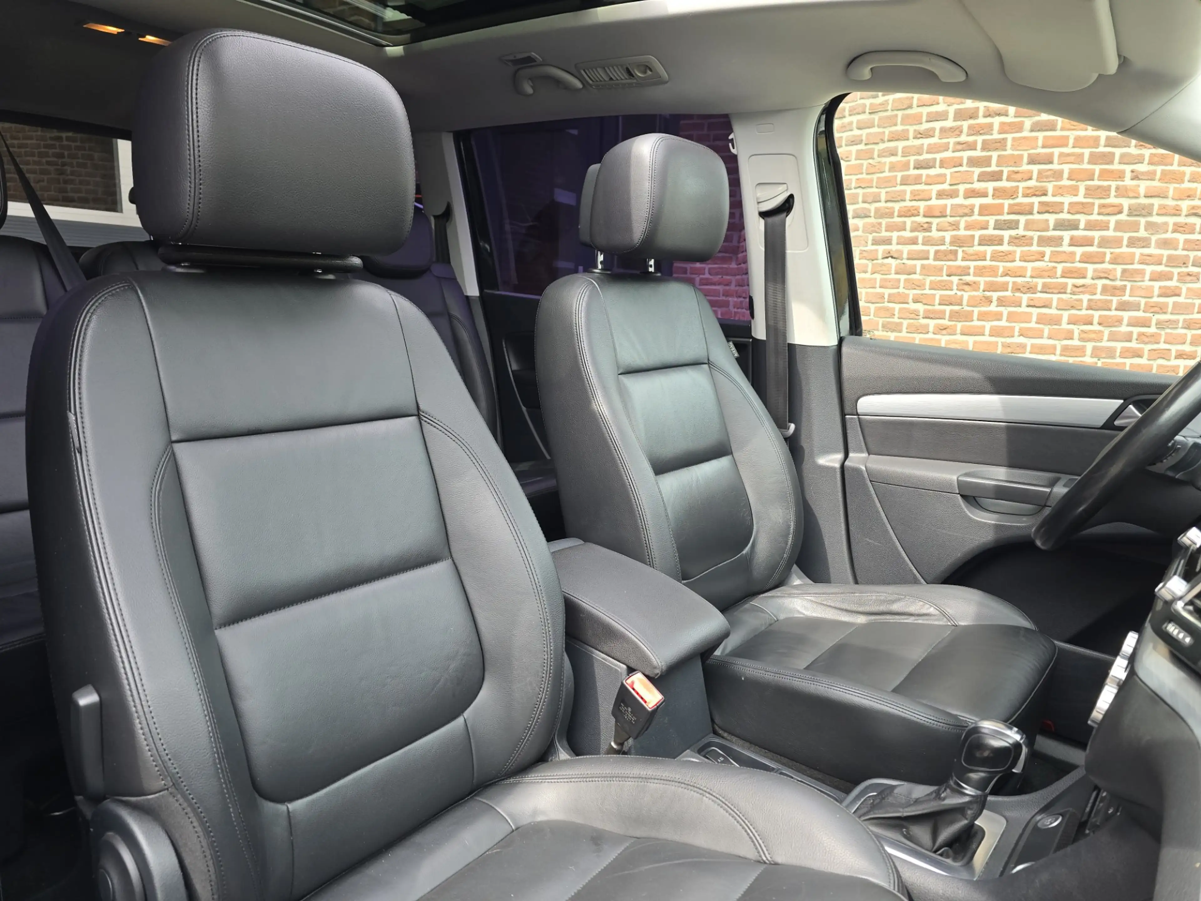 Volkswagen Sharan 2.0 TSI Highline 7p. Pano |Leer |DSG — photo 8