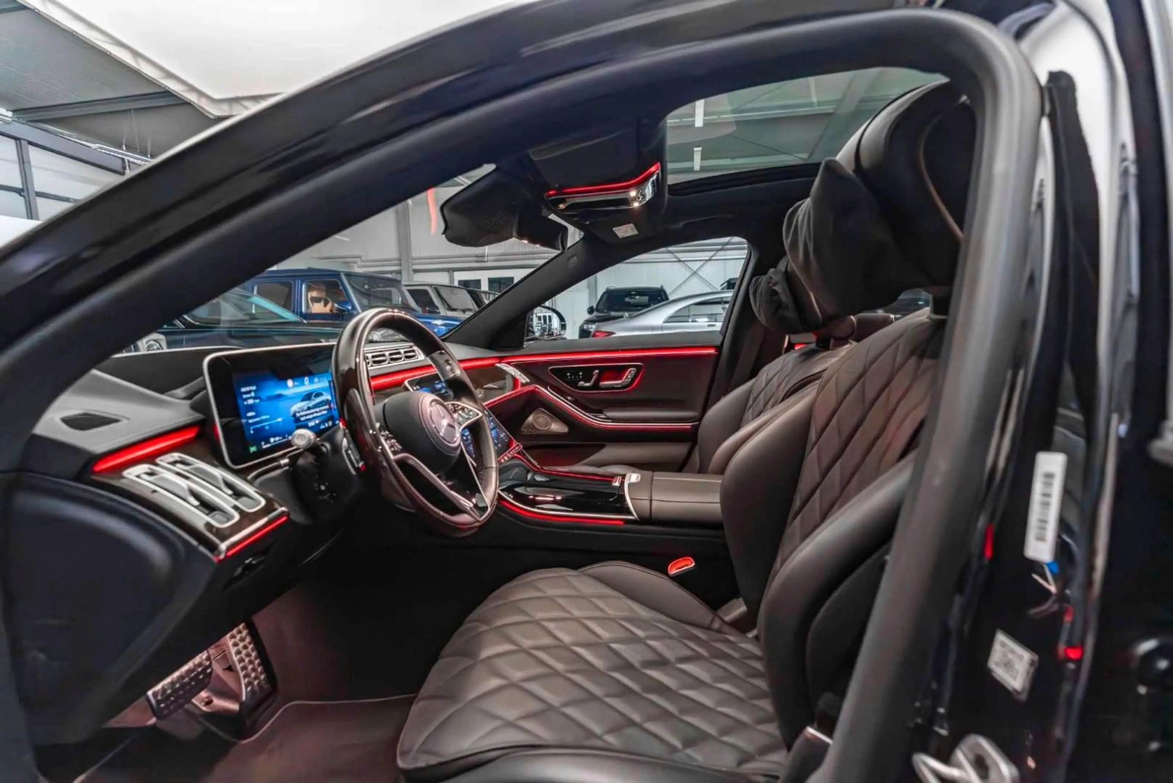 Mercedes-Benz S 580 4M L AMG Line / MY2025 / TV/ Rear Steering — photo 14