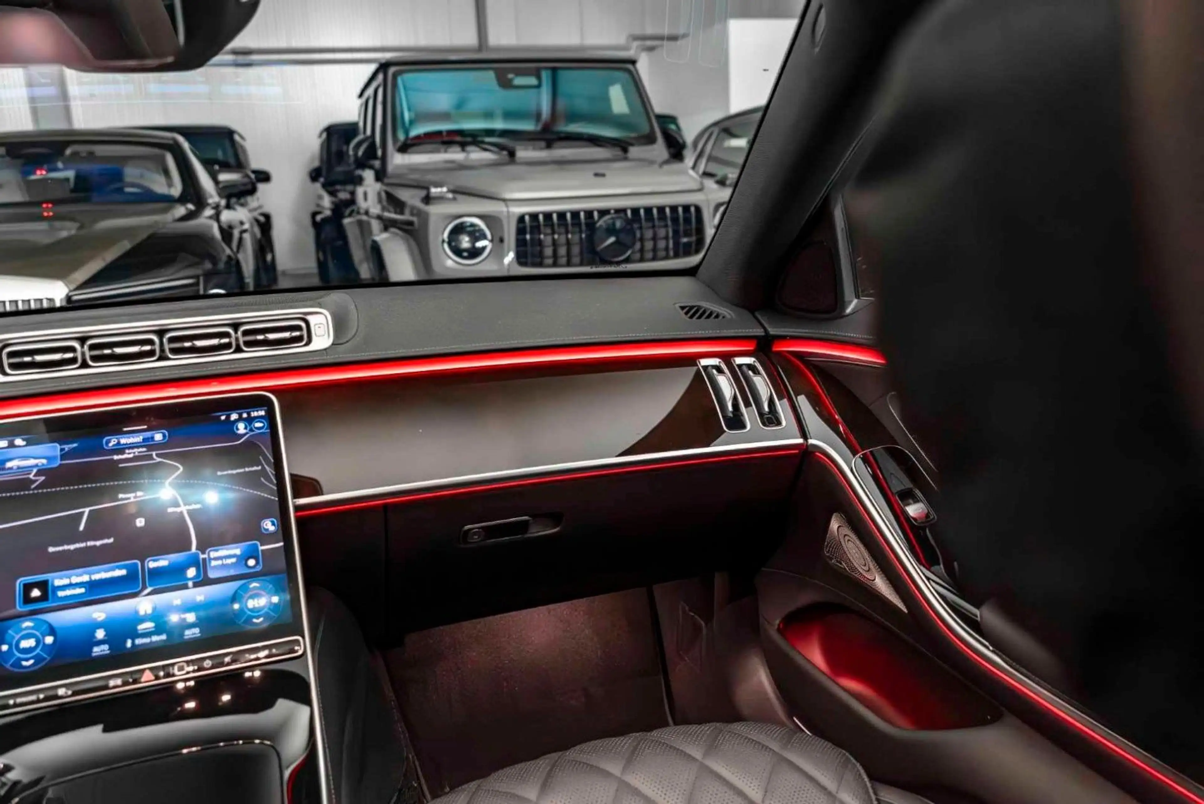 Mercedes-Benz S 580 4M L AMG Line / MY2025 / TV/ Rear Steering — photo 12