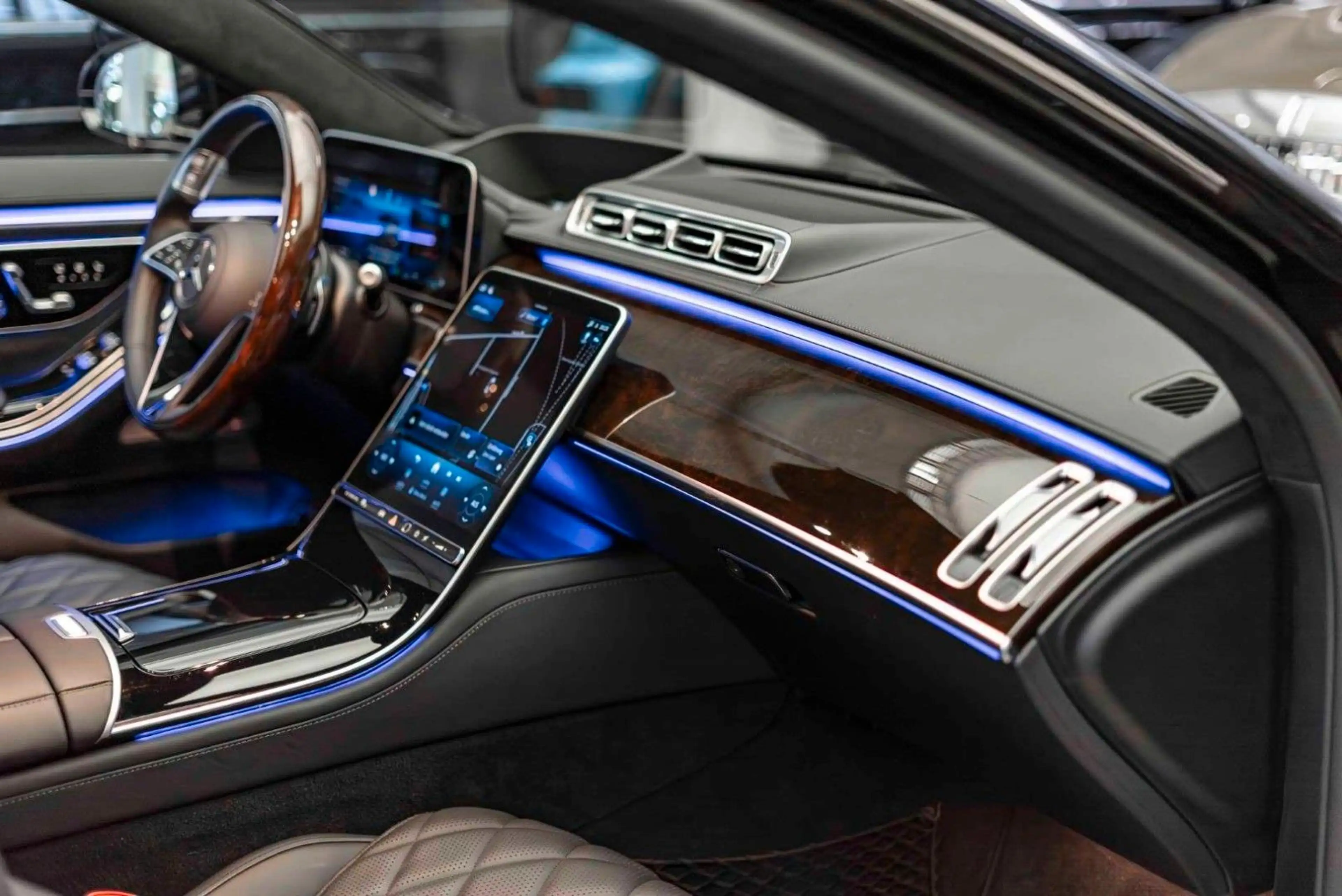 Mercedes-Benz S 580 4M L AMG Line / MY2025 / TV/ Rear Steering — photo 15