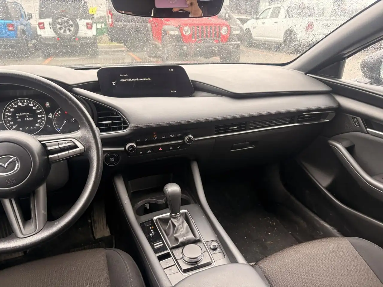 Mazda 3 снимка Mazda 3