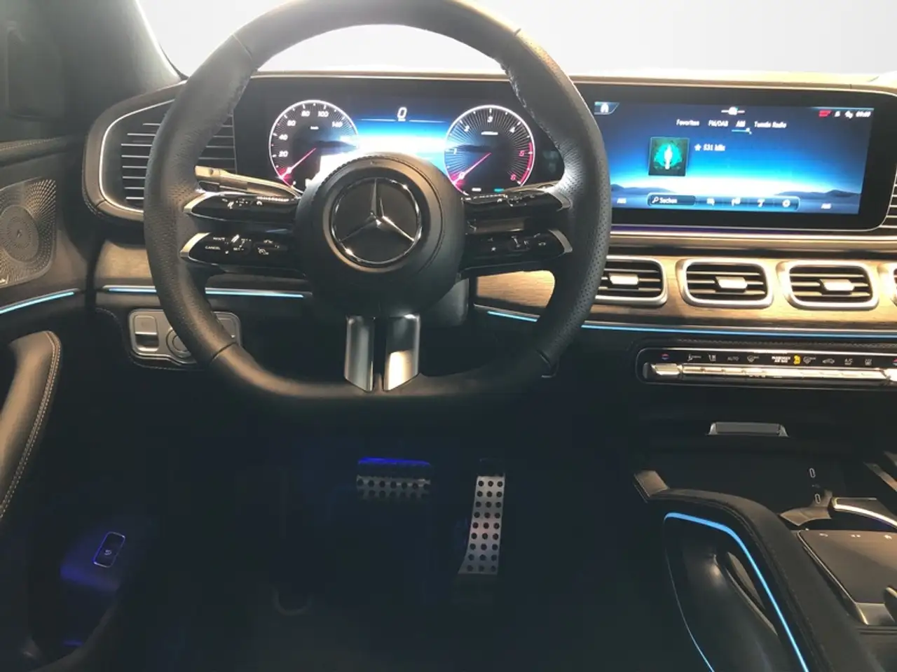 Mercedes-Benz GLE 450 d 4m Coupé AMG NIGHT PANO STANDHZG AHK 16