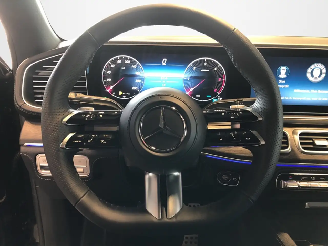 Mercedes-Benz GLE 450 d 4m Coupé AMG NIGHT PANO STANDHZG AHK 14