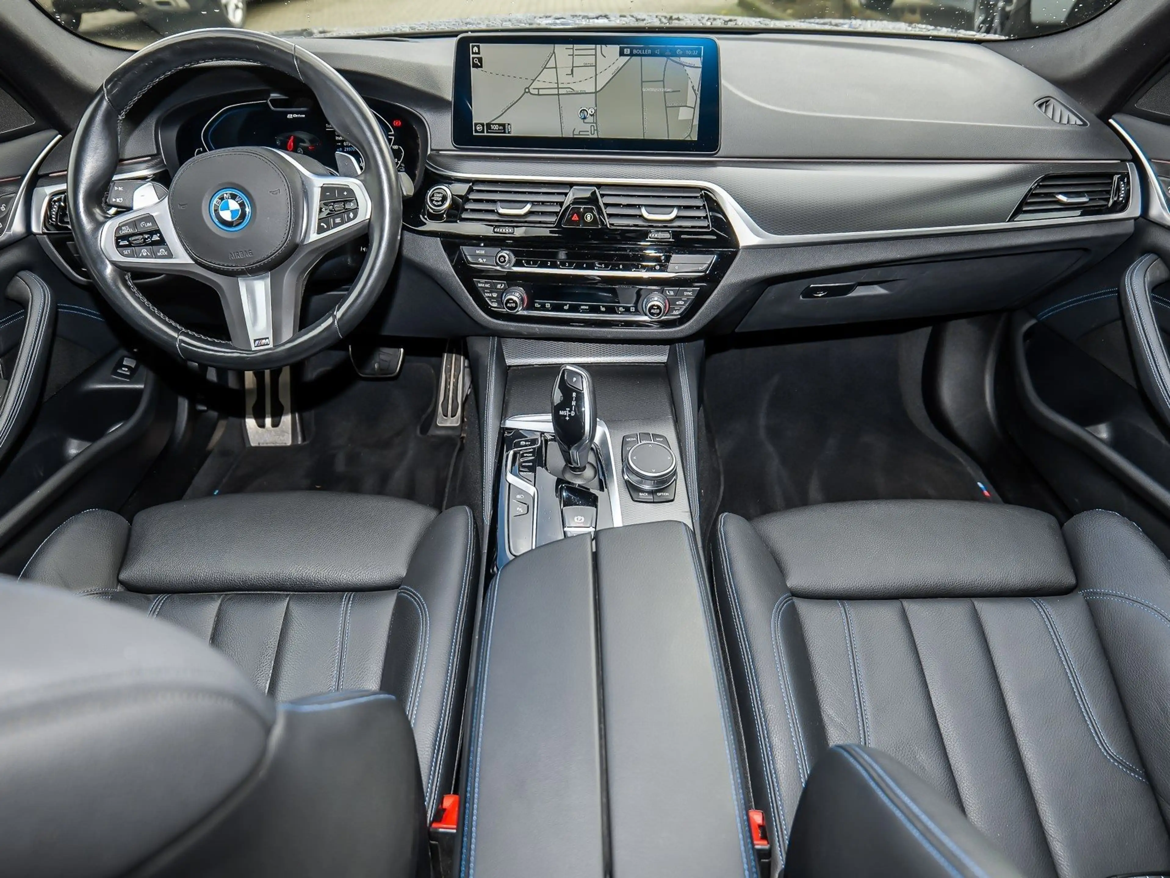 BMW 530 e xDrive Touring M-Sport  HUD+ACC+Laser+Navi+HiFi+ — photo 3