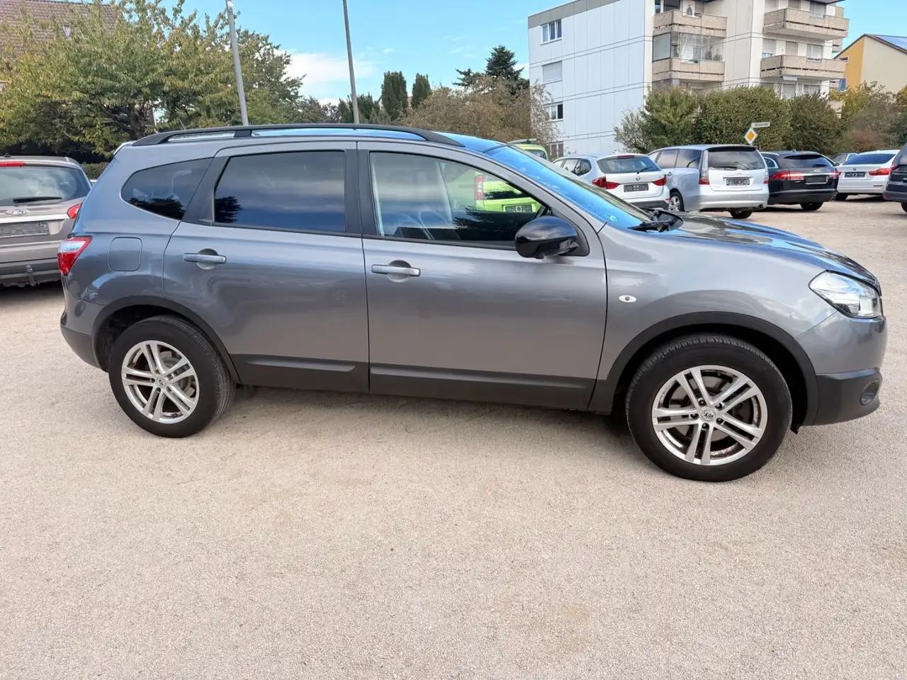 2013 Nissan Qashqai +2 ,7 Sitze,AHK, photograph 6