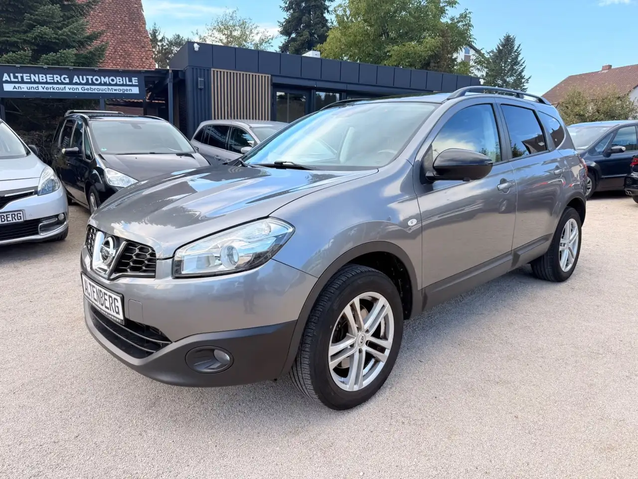 2013 Nissan Qashqai +2 ,7 Sitze,AHK, photograph 1