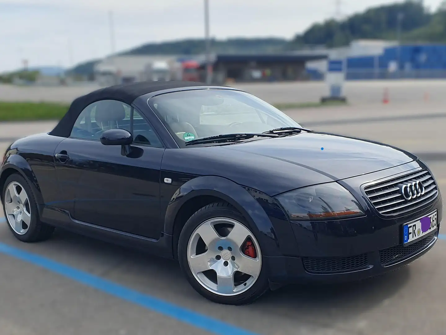 Audi TT Roadster 132 kW Leder Cocosbeige Синій - 1