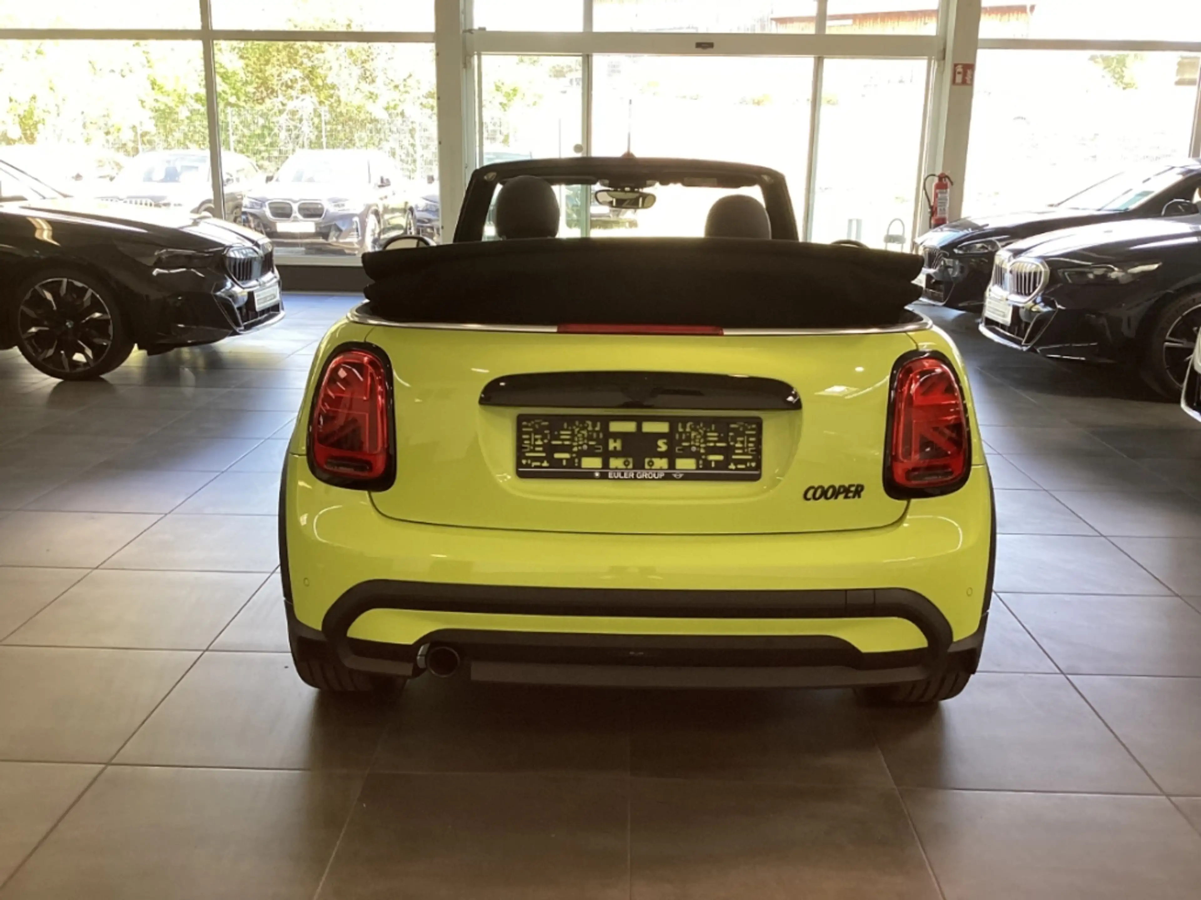 MINI Cooper Cabrio Classic Trim LED DAB Sports. SHZ LMR PDC Tempomat — photo 4