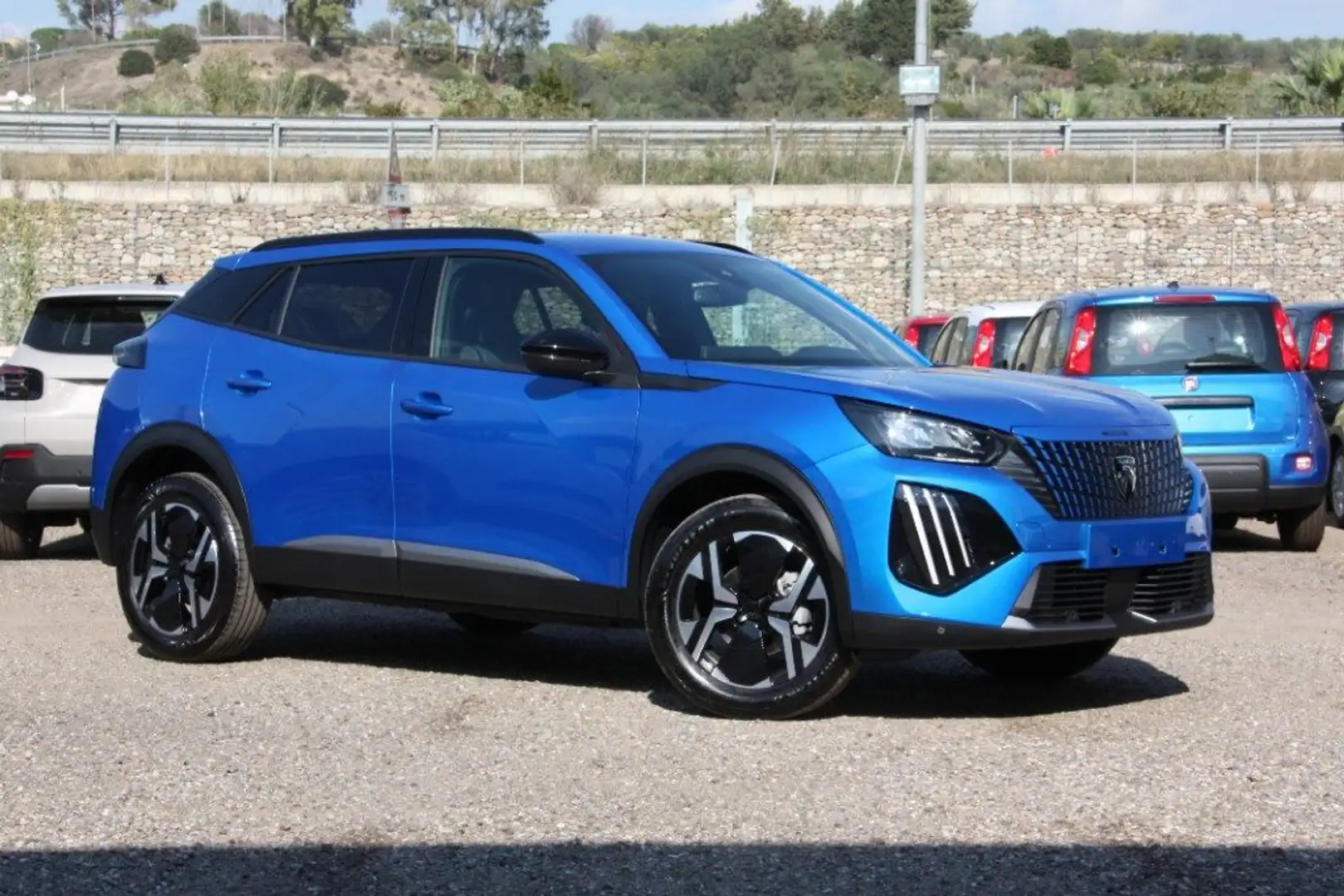 Peugeot 2008 100 S&S Allure NUOVO Blu/Azzurro - 2