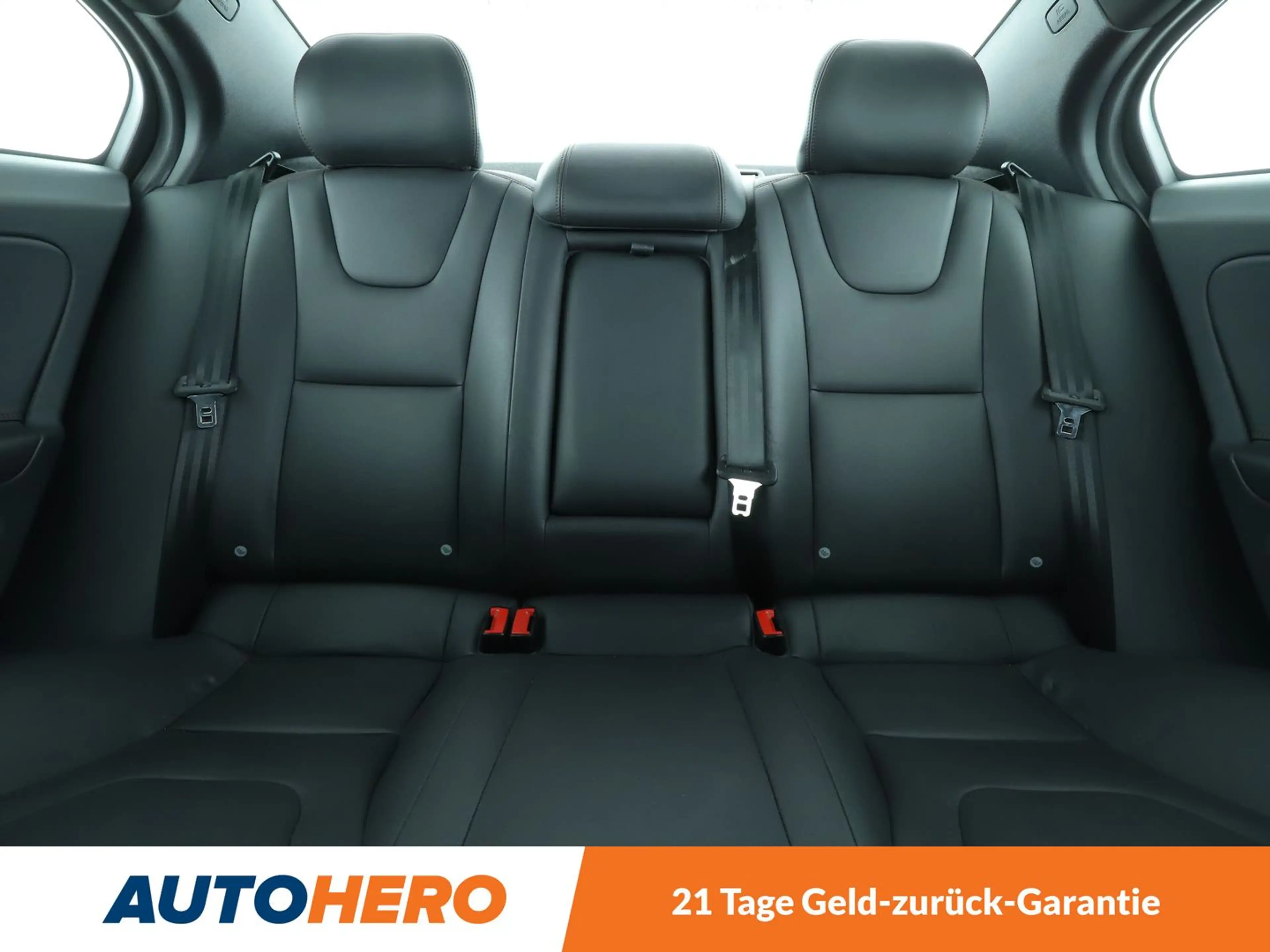 Volvo S60 Cross Country 2.4 D4 Summum AWD Aut.*NAVI*BiXENON*PDC*SHZ*TEMPO* — photo 15
