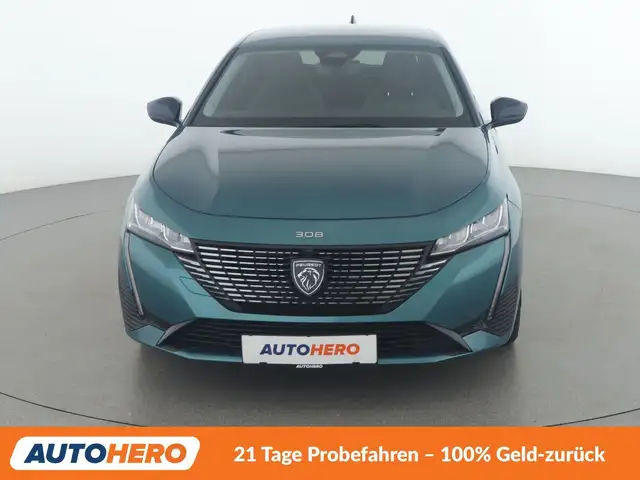 Peugeot 308 view 9