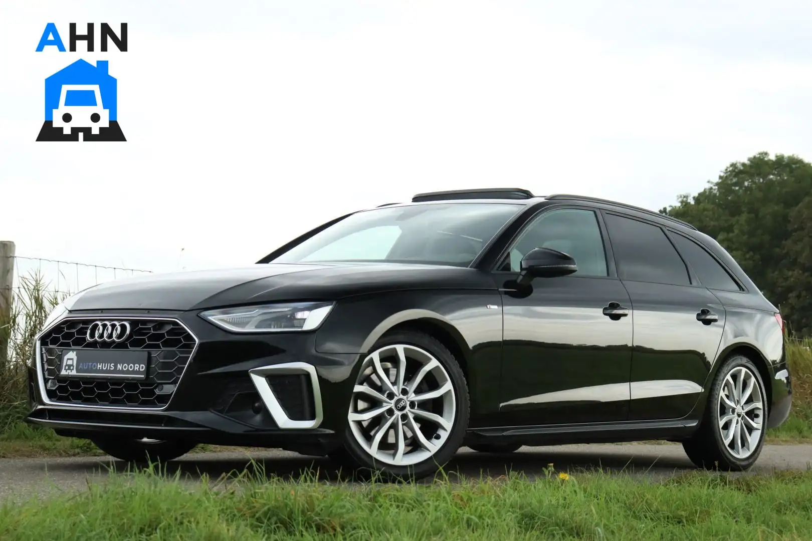 Audi A4 Avant 35 TFSI / 2.0 150PK / 2x S-Line / DAB / Pano Zwart - 1