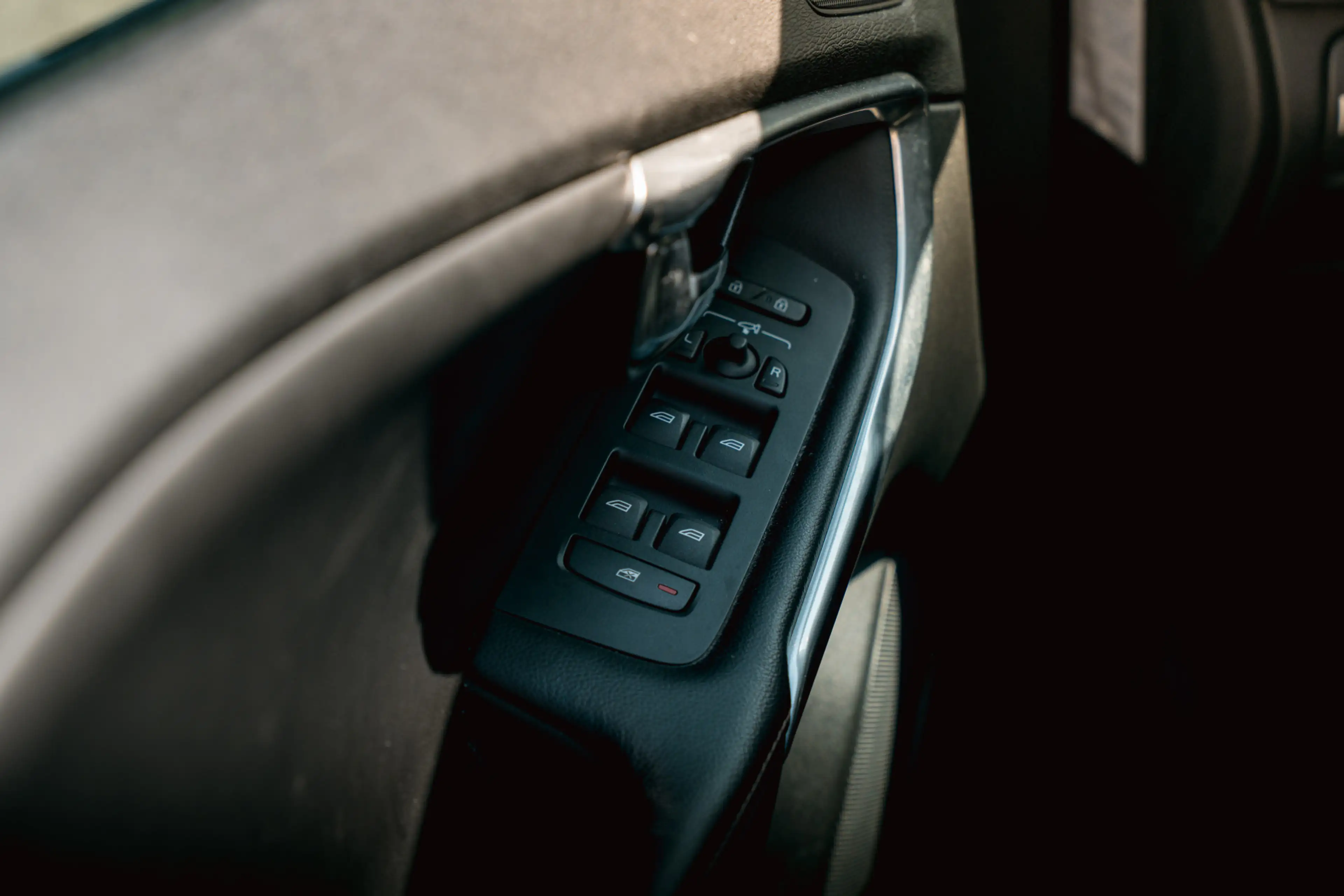 Volvo V40 Cross Country 1.5 T3 Polar+ Luxury — photo 10