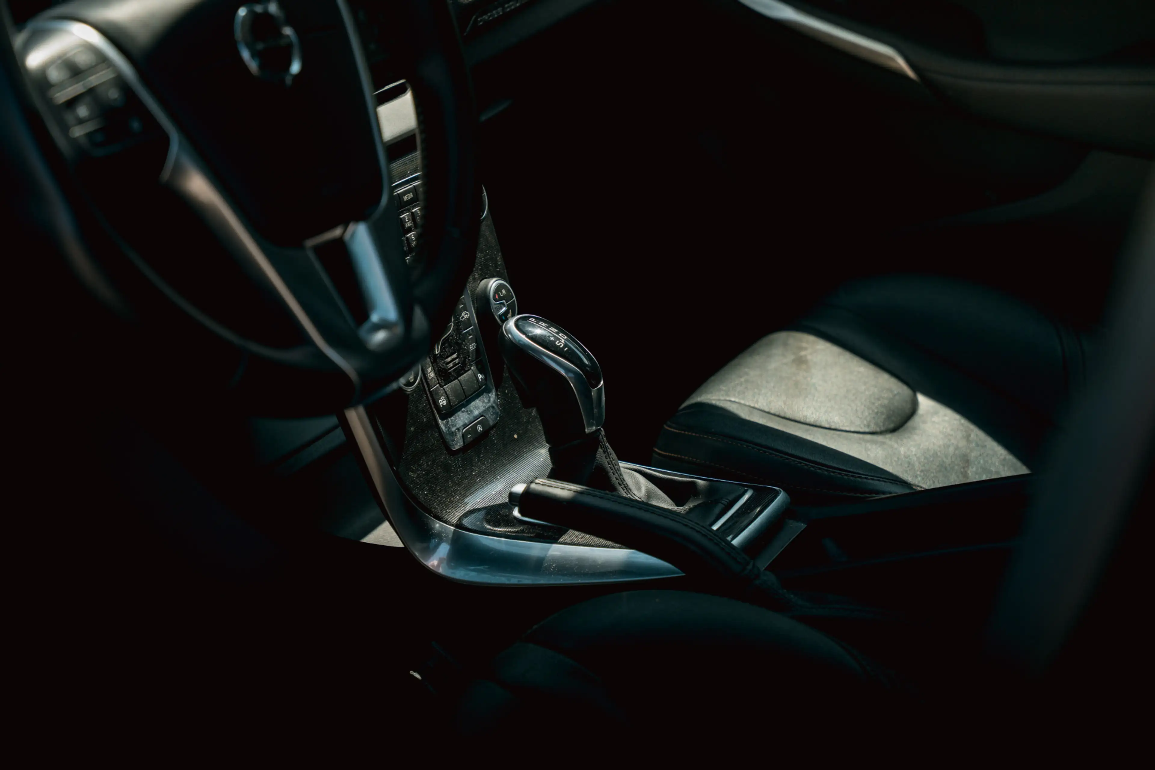 Volvo V40 Cross Country 1.5 T3 Polar+ Luxury — photo 9