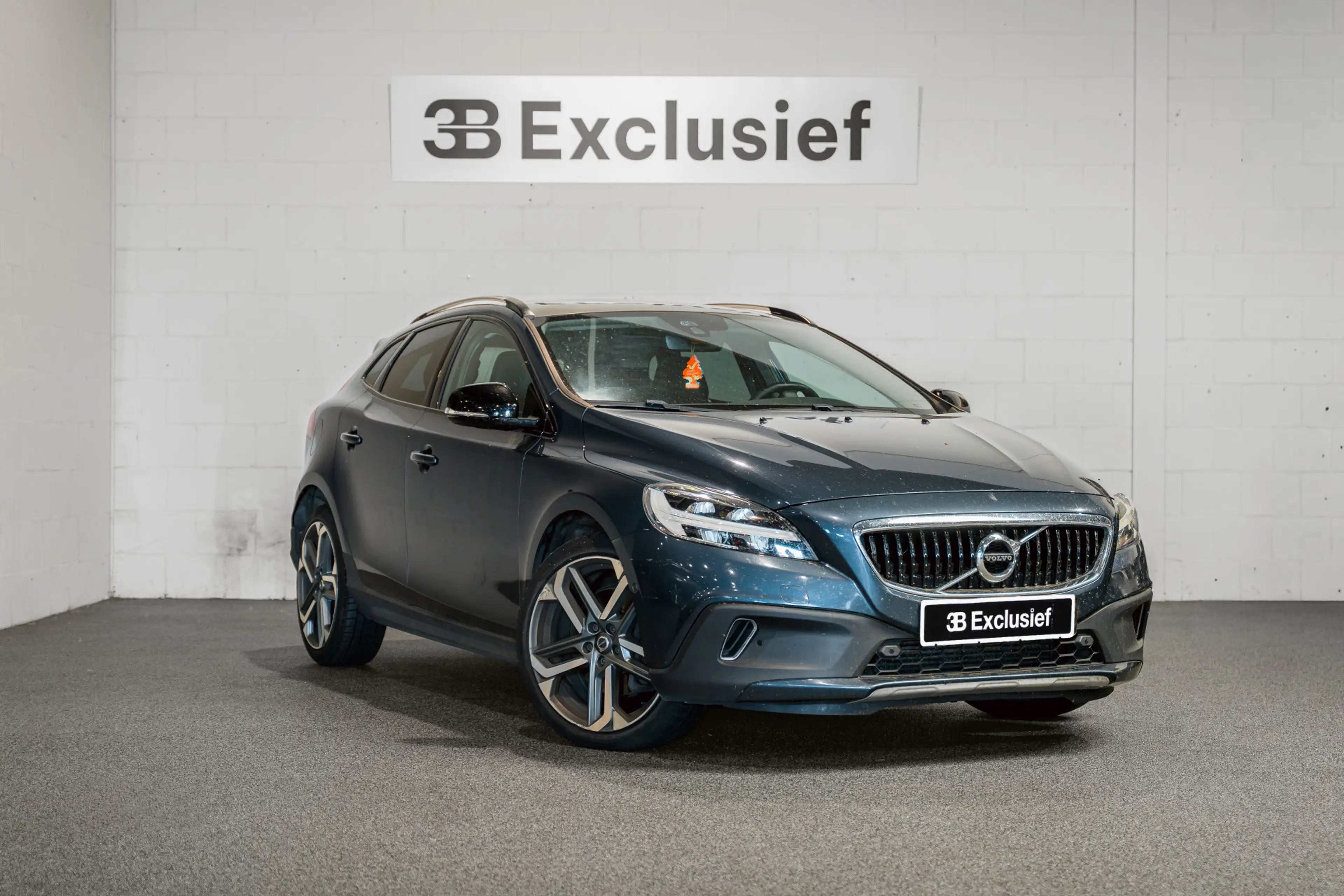 Volvo V40 Cross Country 1.5 T3 Polar+ Luxury