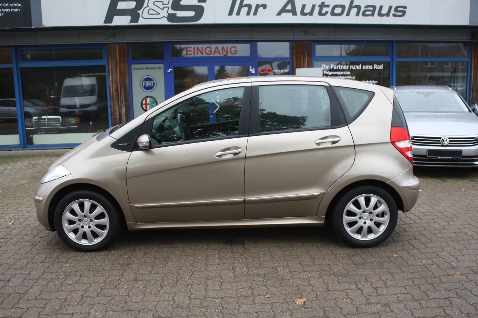 Mercedes-Benz A 200 A A 200 Gold - 2