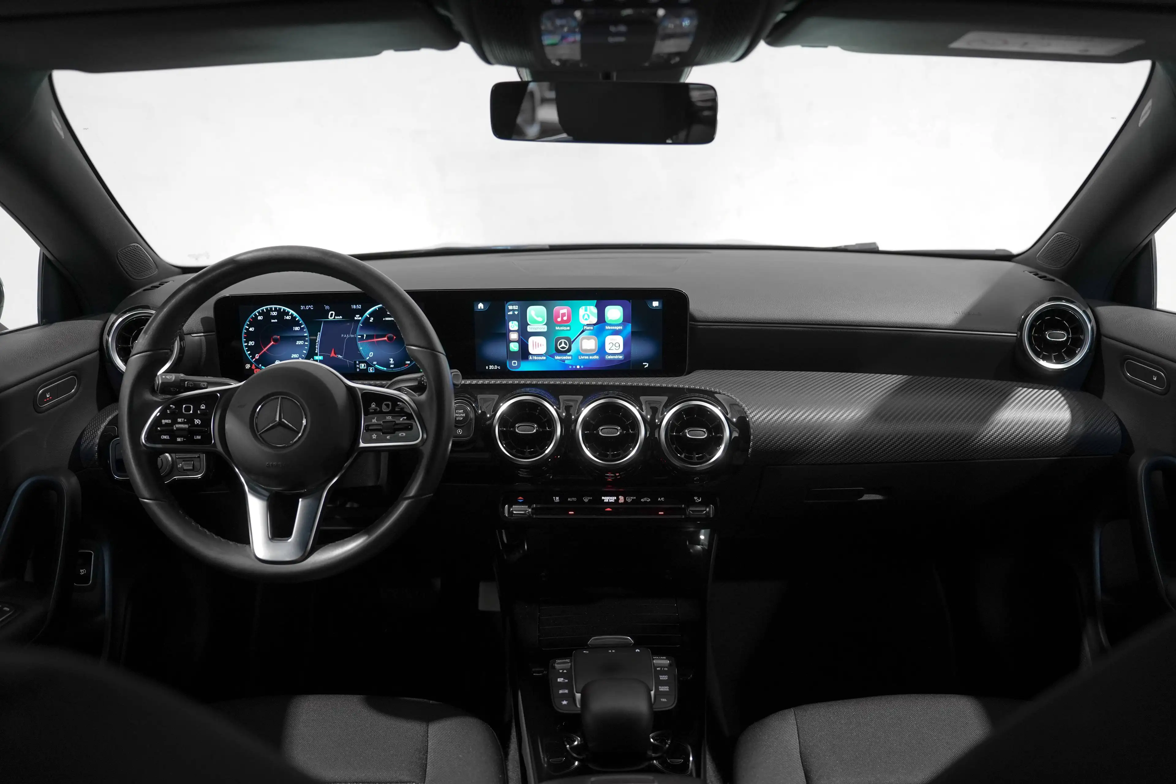 Mercedes-Benz CLA 200 ✖️ 19' AMG | APPLE CARPLAY | FULL BLACK | TVA ✔️ — photo 5