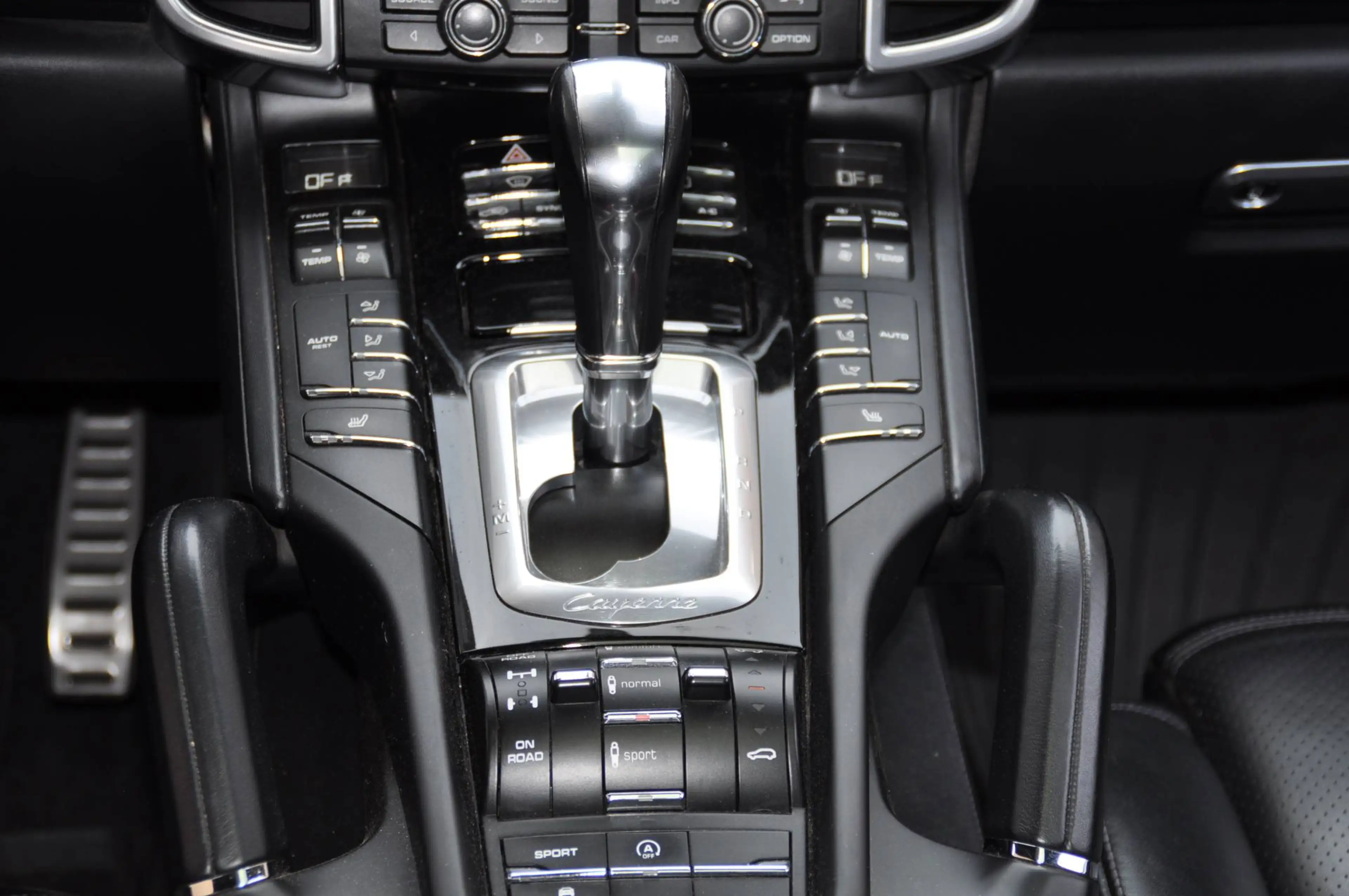 Porsche Cayenne Cayenne Diesel S Diesel Tiptronic Pano. RK, AHK etc — photo 20