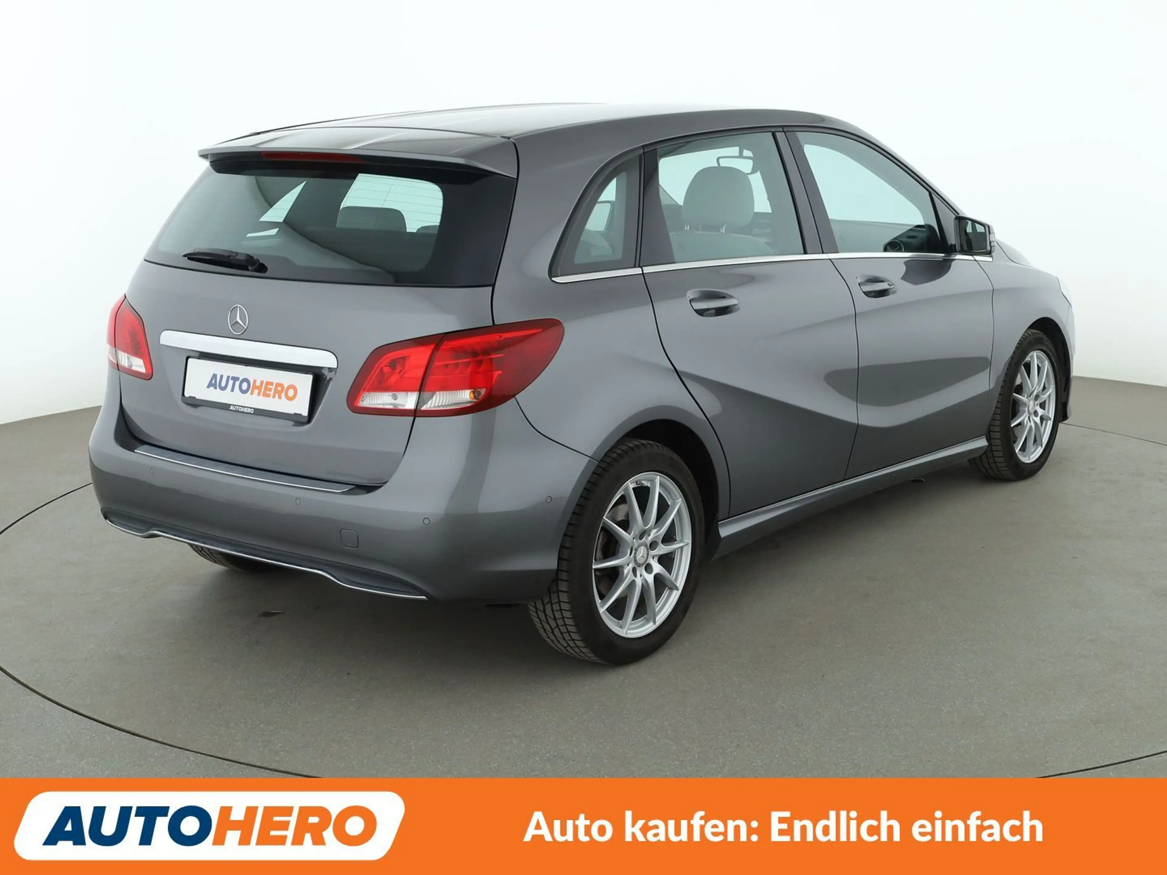 Mercedes-Benz B 180 Style Aut.*NAVI*PDC*TEMPO*SHZ* — photo 6