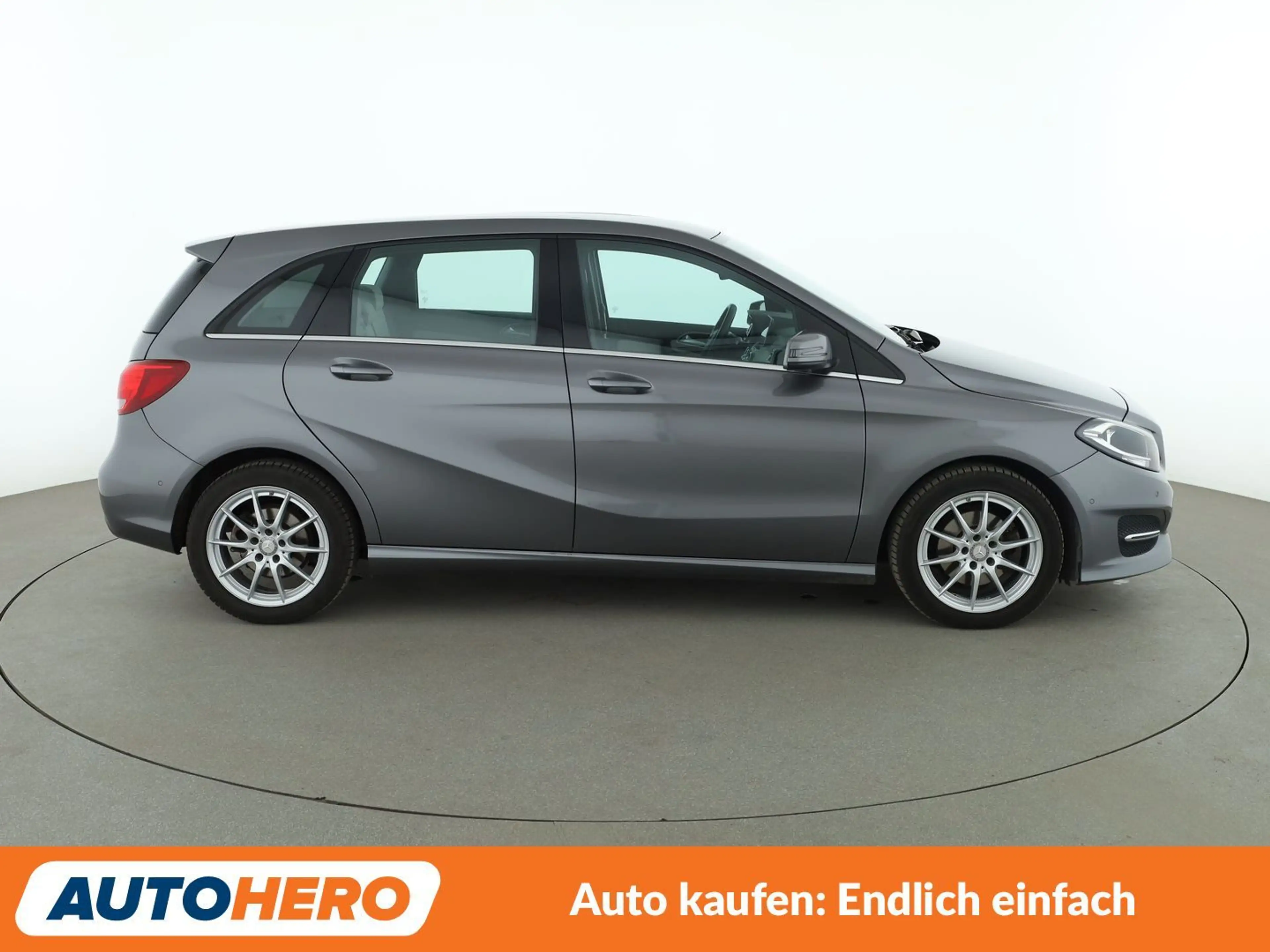 Mercedes-Benz B 180 Style Aut.*NAVI*PDC*TEMPO*SHZ* — photo 7