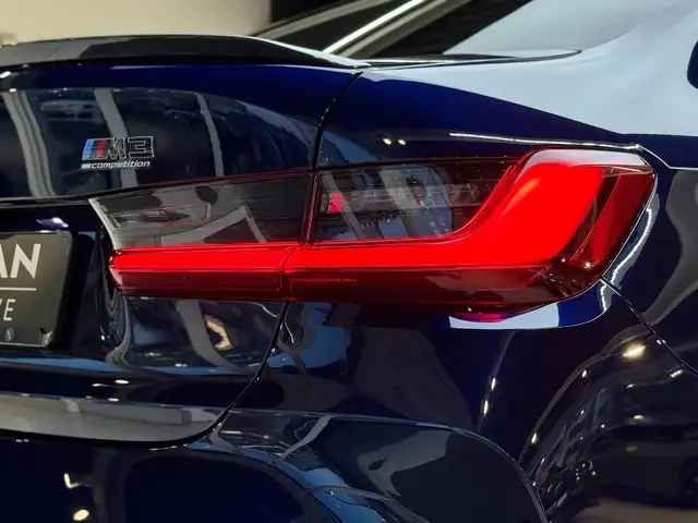 BMW M3 view 9