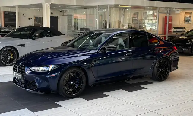 BMW M3 view 2