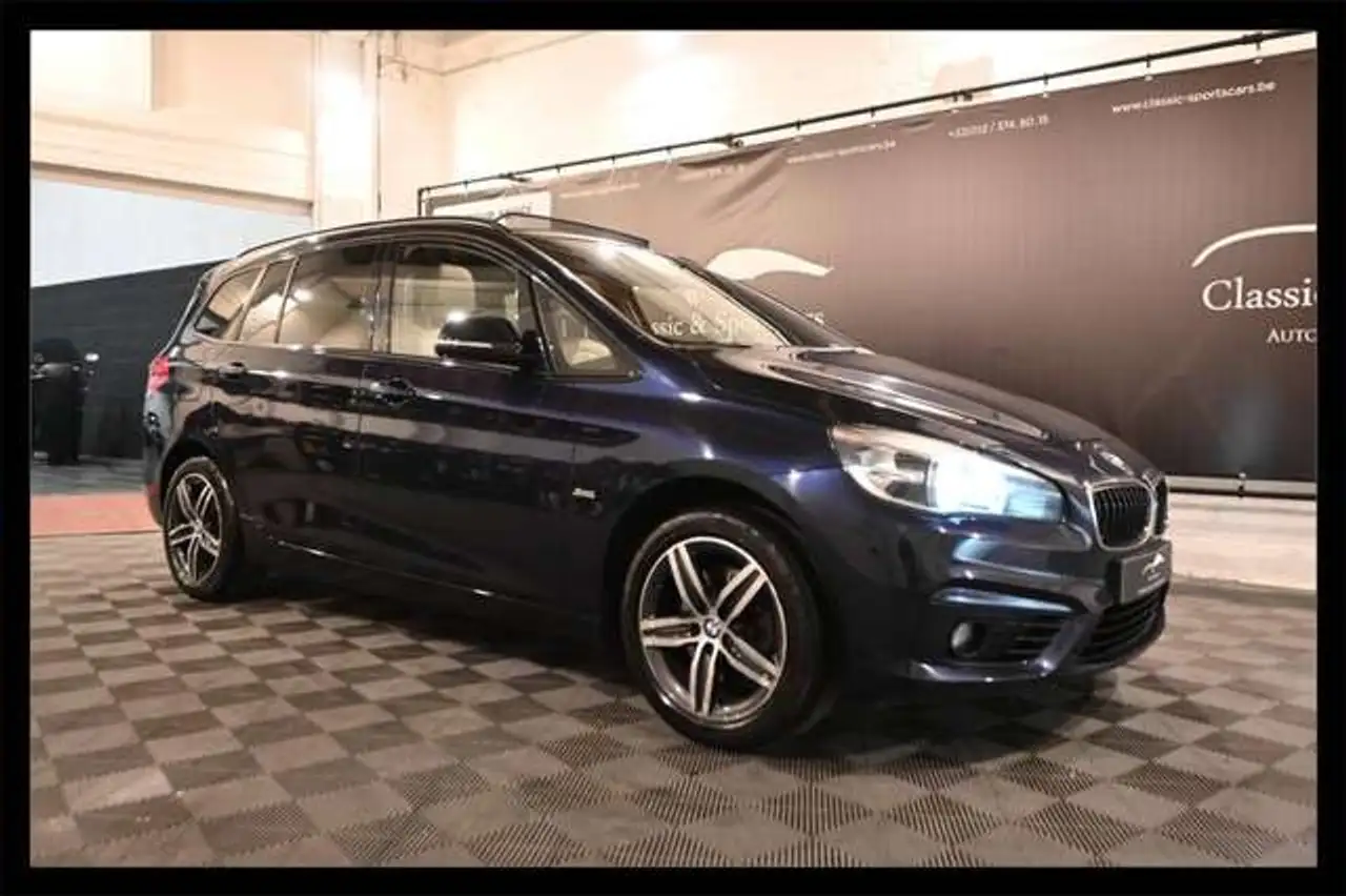 BMW 218