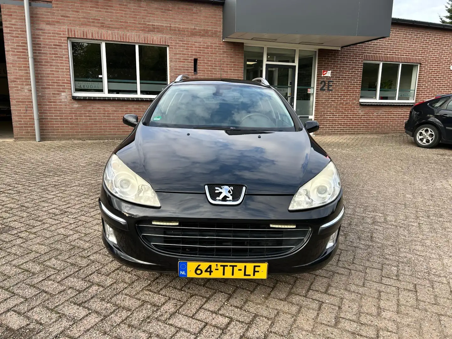 Peugeot 407 SW 1.8-16V XT // Panoramadak //luxe uitgevoerd Zwart - 2