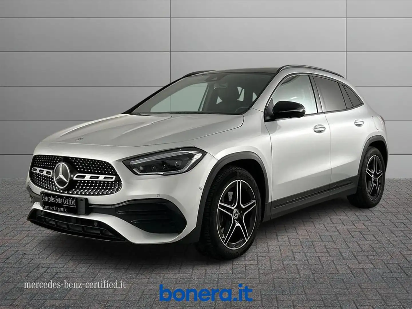 Mercedes-Benz GLA 220 d Premium 4matic auto - 1