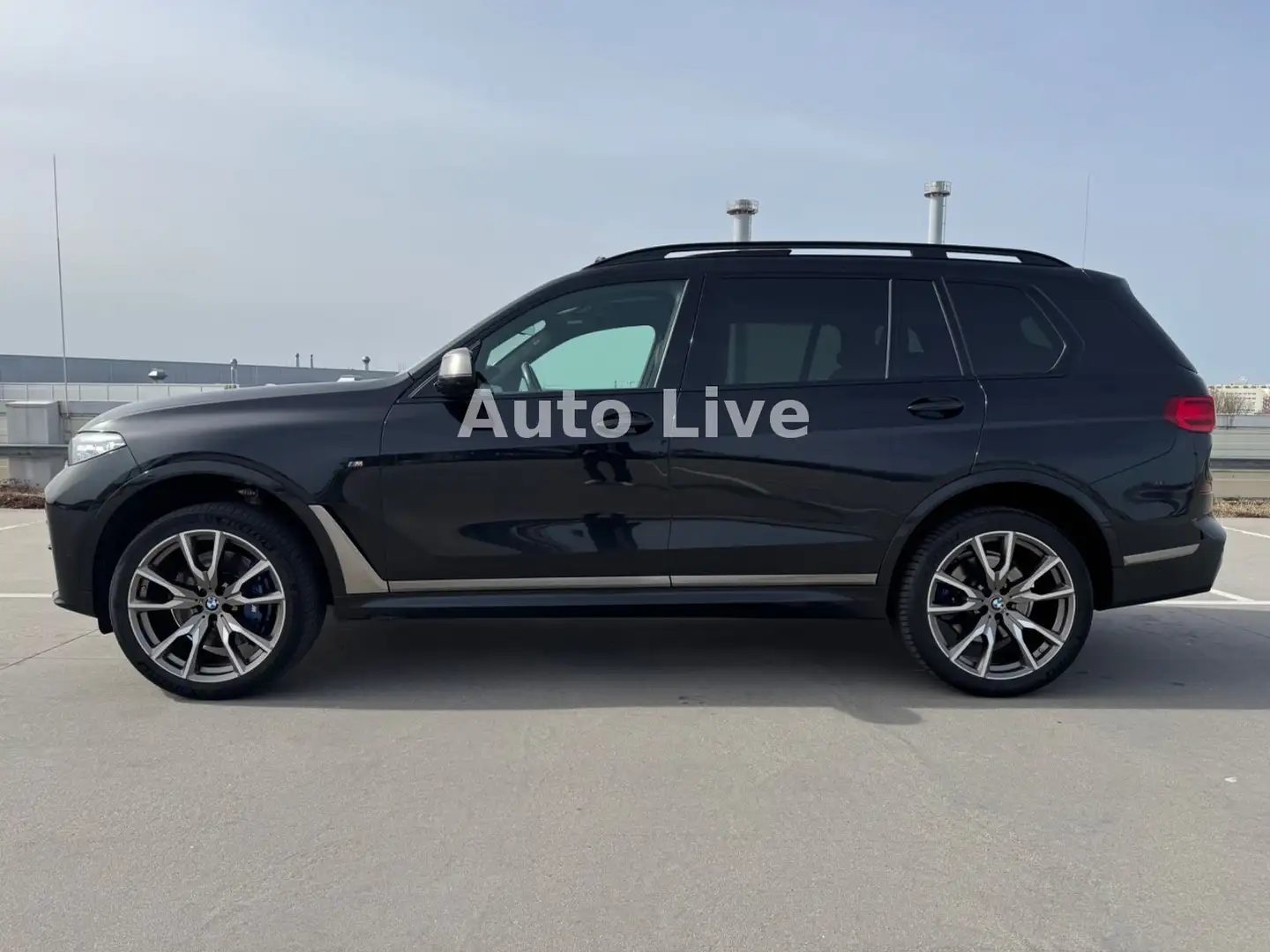 BMW X7 M50 d*M PAKET*7x STZ*VIR*PAN*NAVI*SKY LOUNGE! Noir - 2