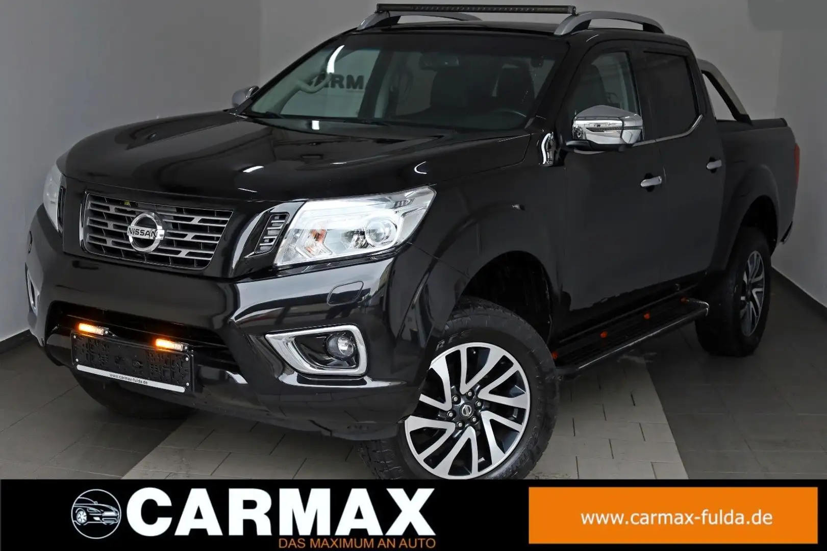 Nissan Navara NP300 Tekna DOKA 4x4 Leder,SH,Navi,SD,AHK Schwarz - 1