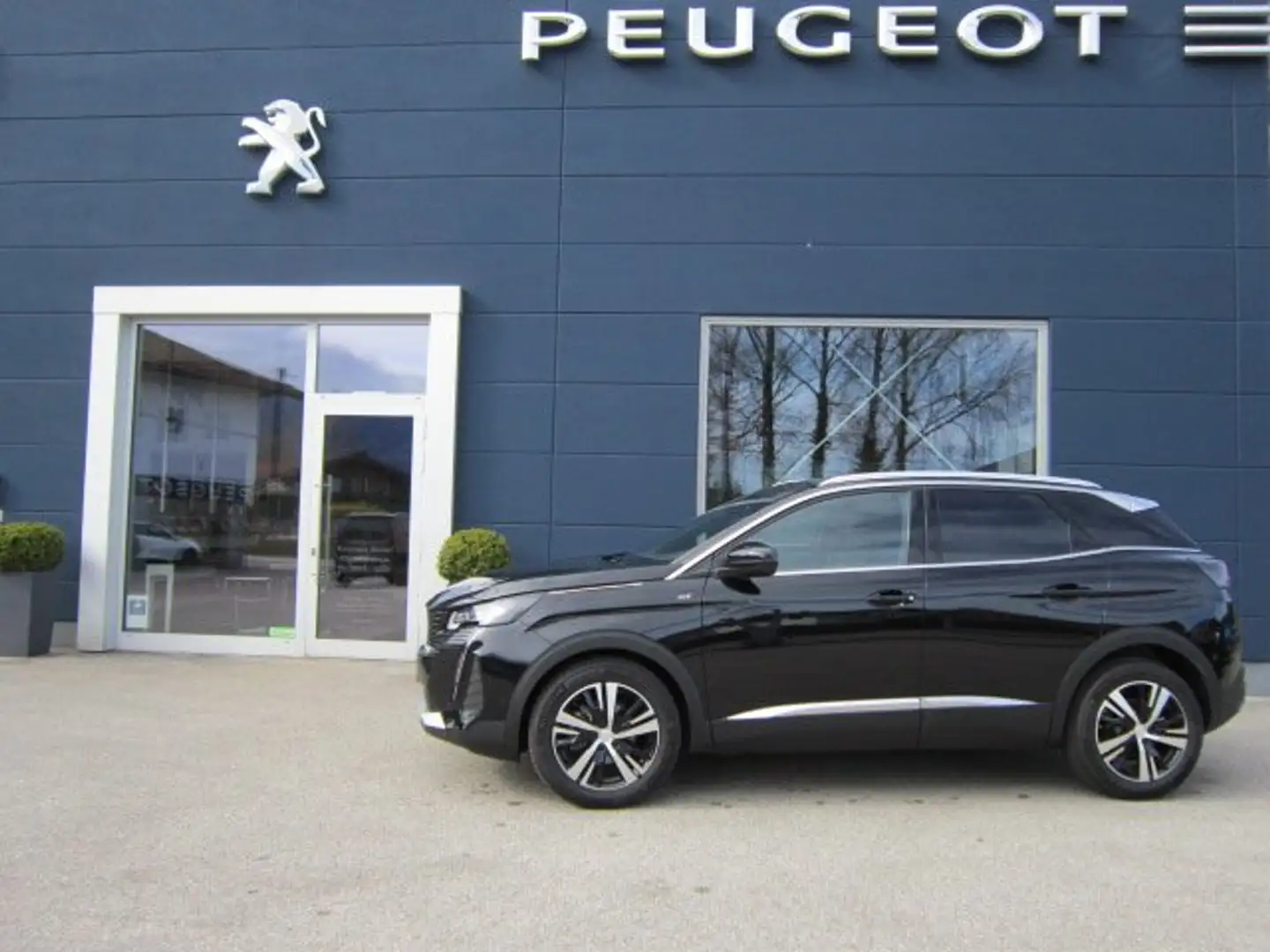 Peugeot 3008 GT PureTech 130 EAT8 Negro - 1