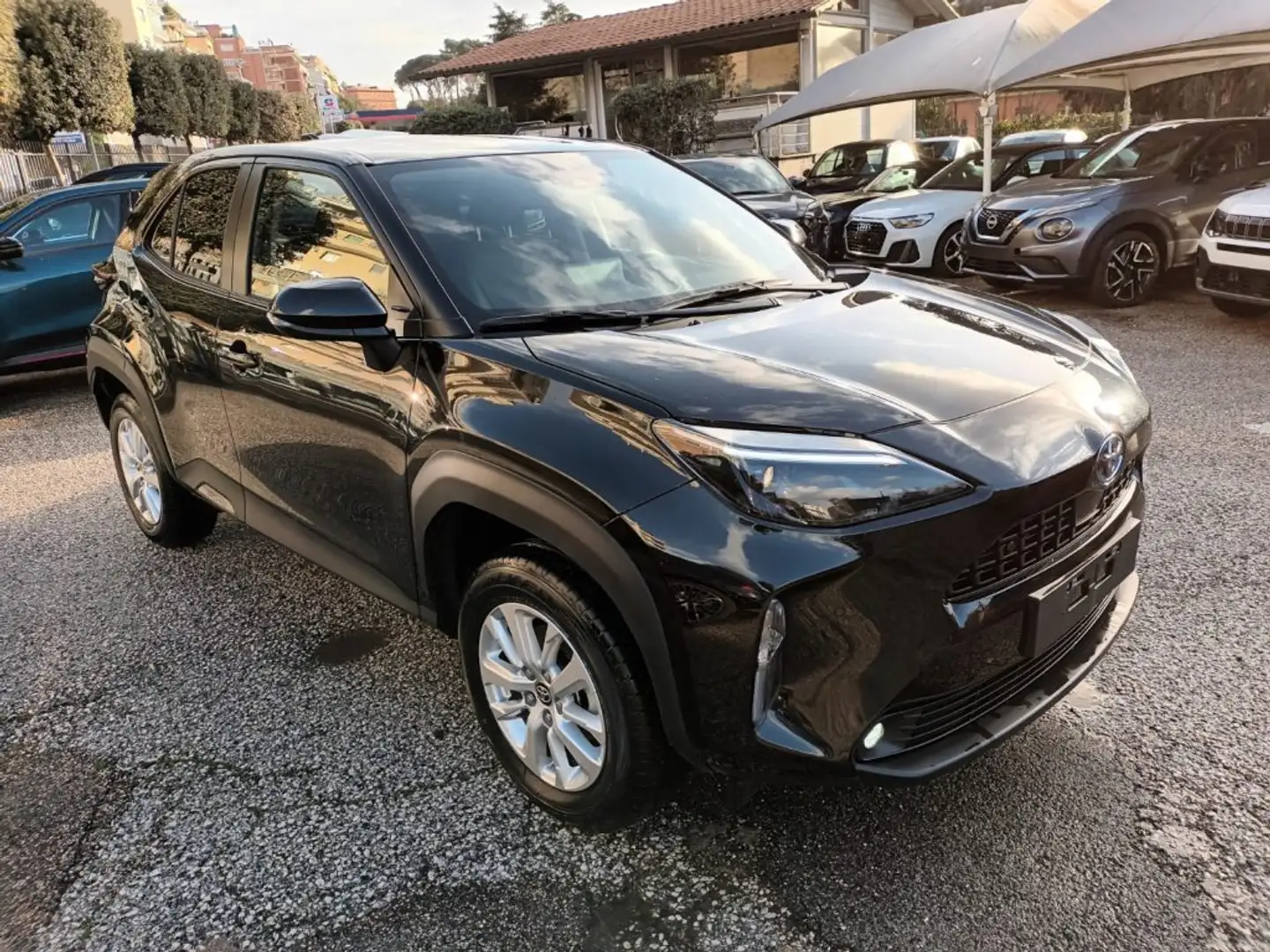 Toyota Yaris Cross 1500 HYBRID BUSINESS AUTOM. NAV CARPLAY CAM ITALIA Nero - 1