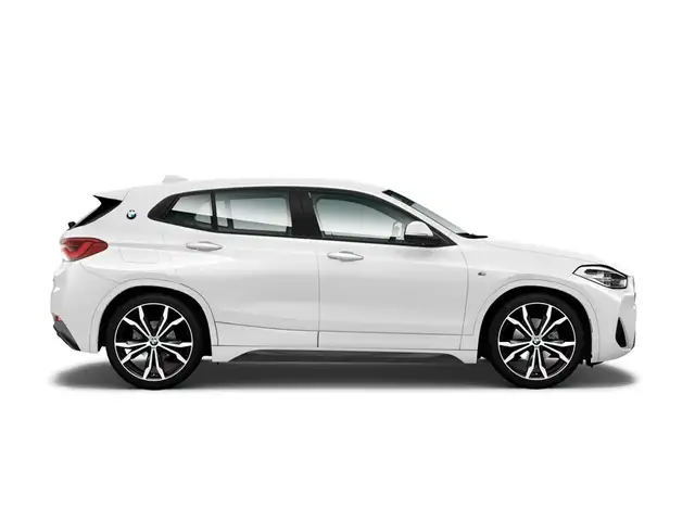 BMW X2 view 4