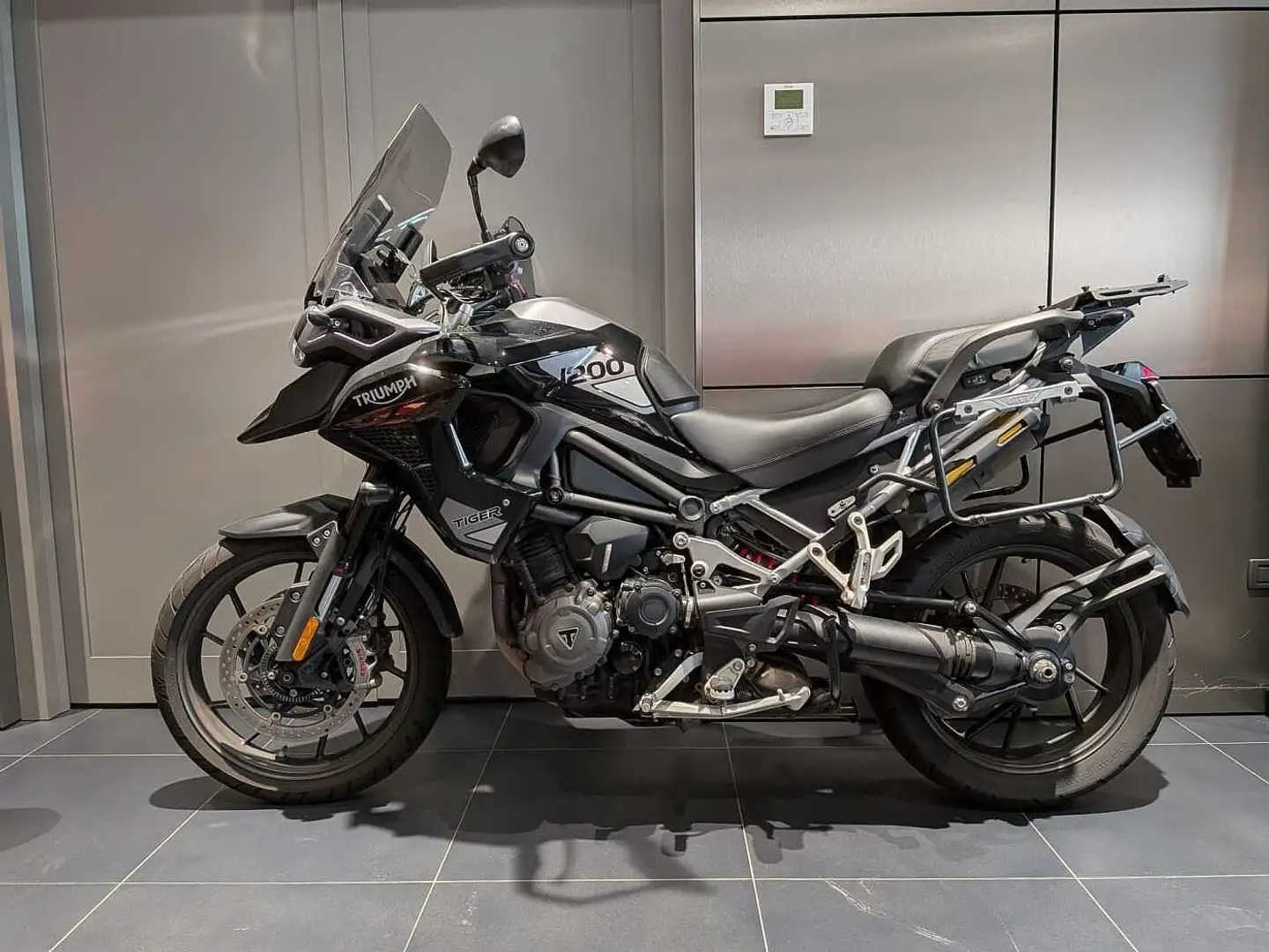 Triumph Tiger 1200 GT PRO Negro - 1
