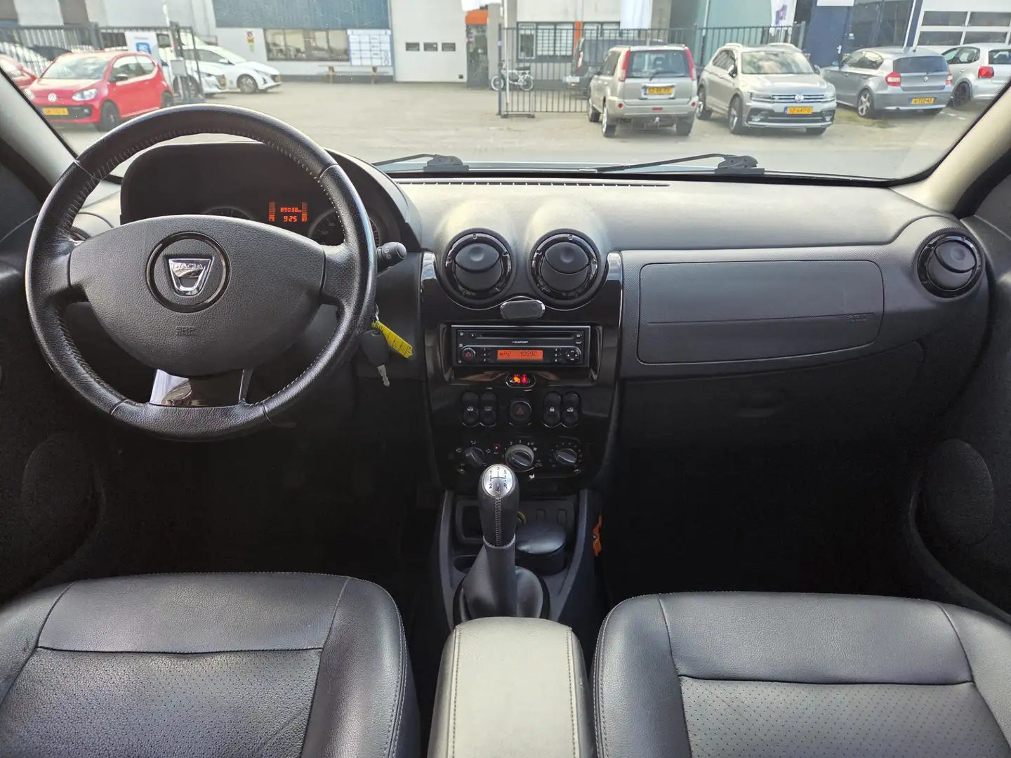 Dacia Duster 1.6 Lauréate 2wd|Airco|Elek.Ramen|Leer|NAP|APK Wit - 2