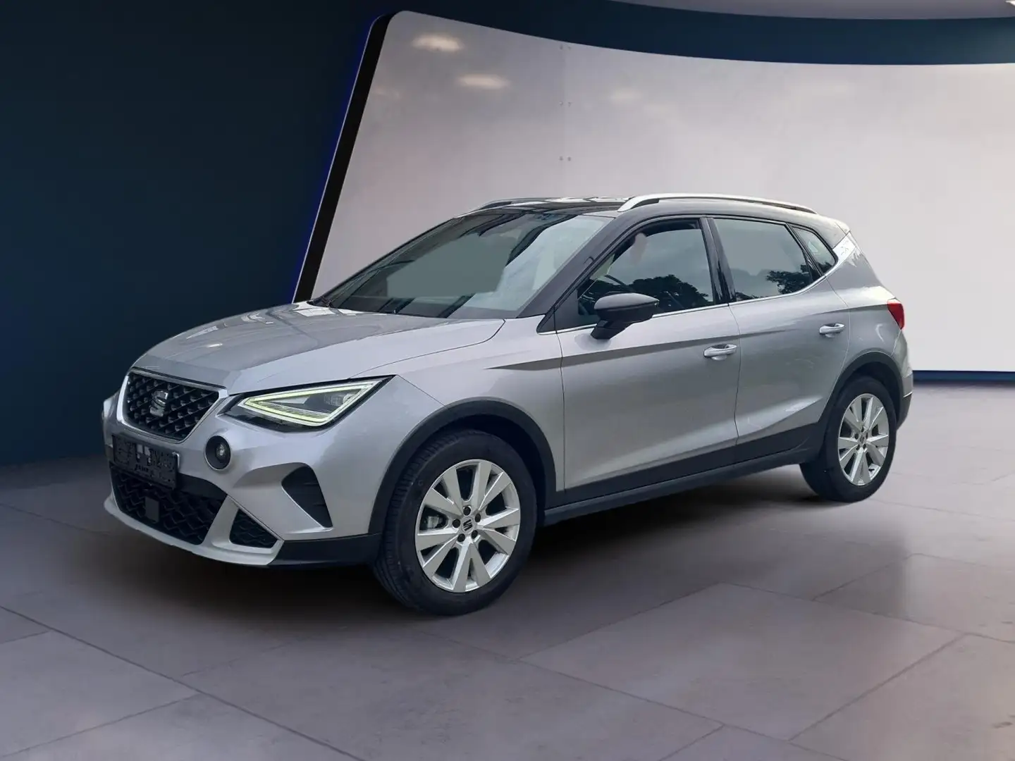 SEAT Arona 1.0 TSI DSG Xperience VollLED DAB FullLink Silber - 1