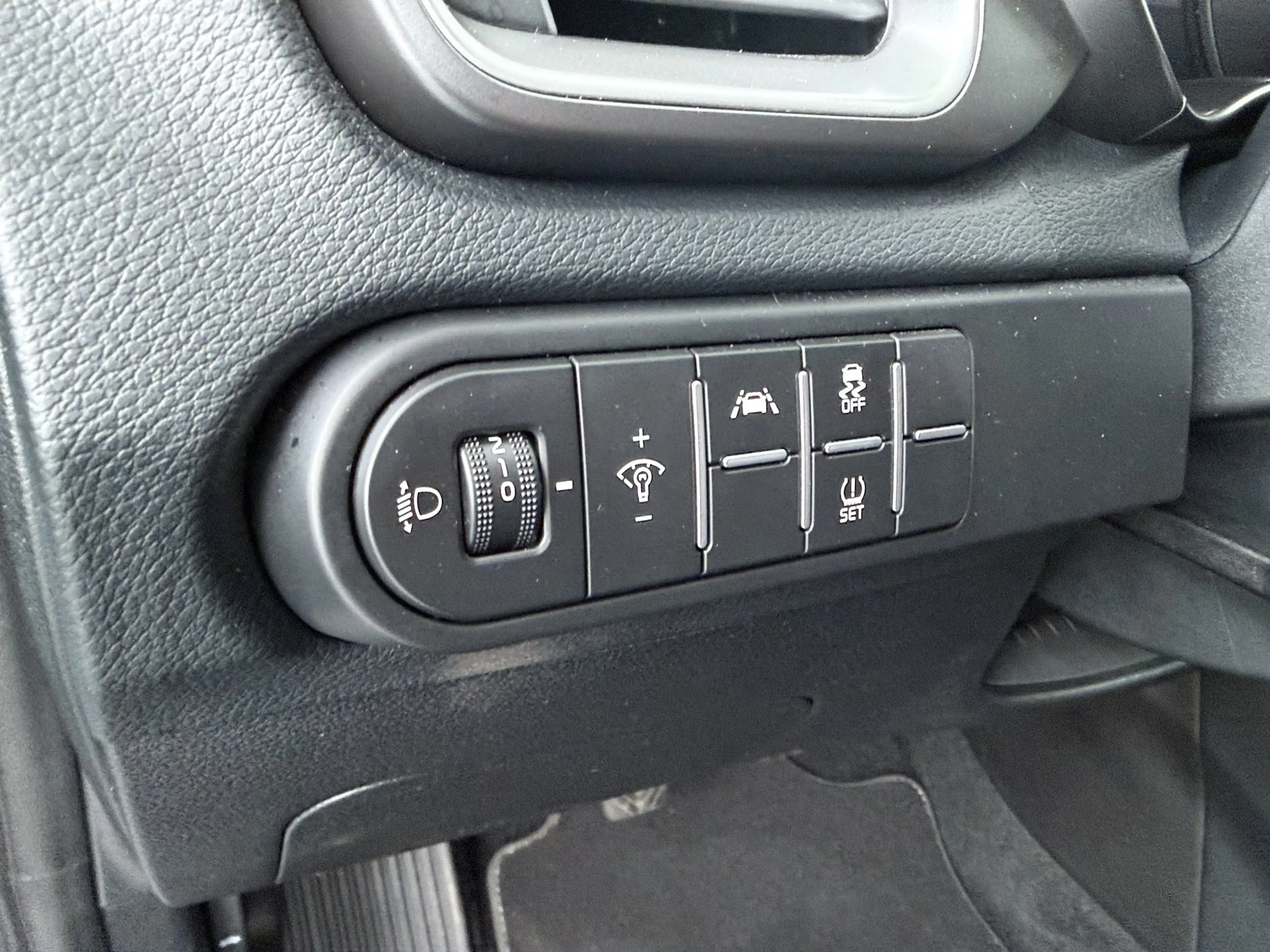 Kia Ceed / cee'd 1.0 T-GDi 120PK DynamicLine 5-d - Navigatie - Came — photo 29