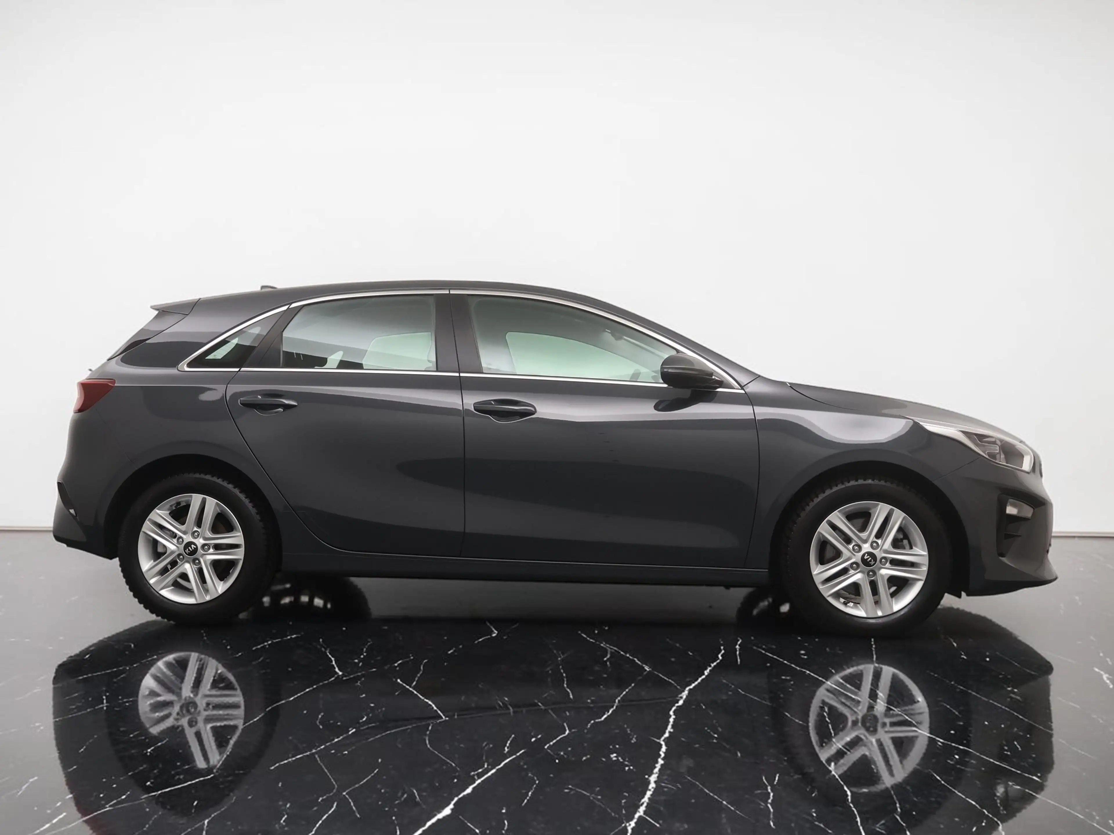 Kia Ceed / cee'd 1.0 T-GDi 120PK DynamicLine 5-d - Navigatie - Came — photo 10