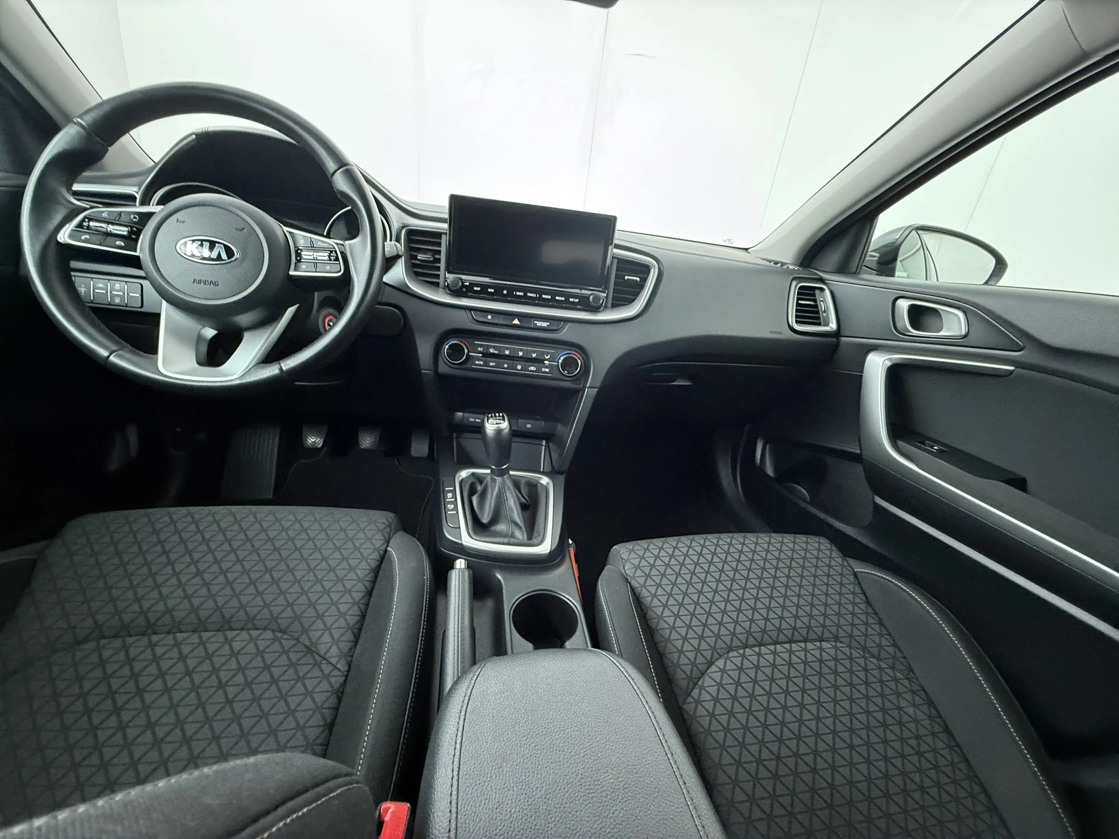 Kia Ceed / cee'd 1.0 T-GDi 120PK DynamicLine 5-d - Navigatie - Came — photo 22