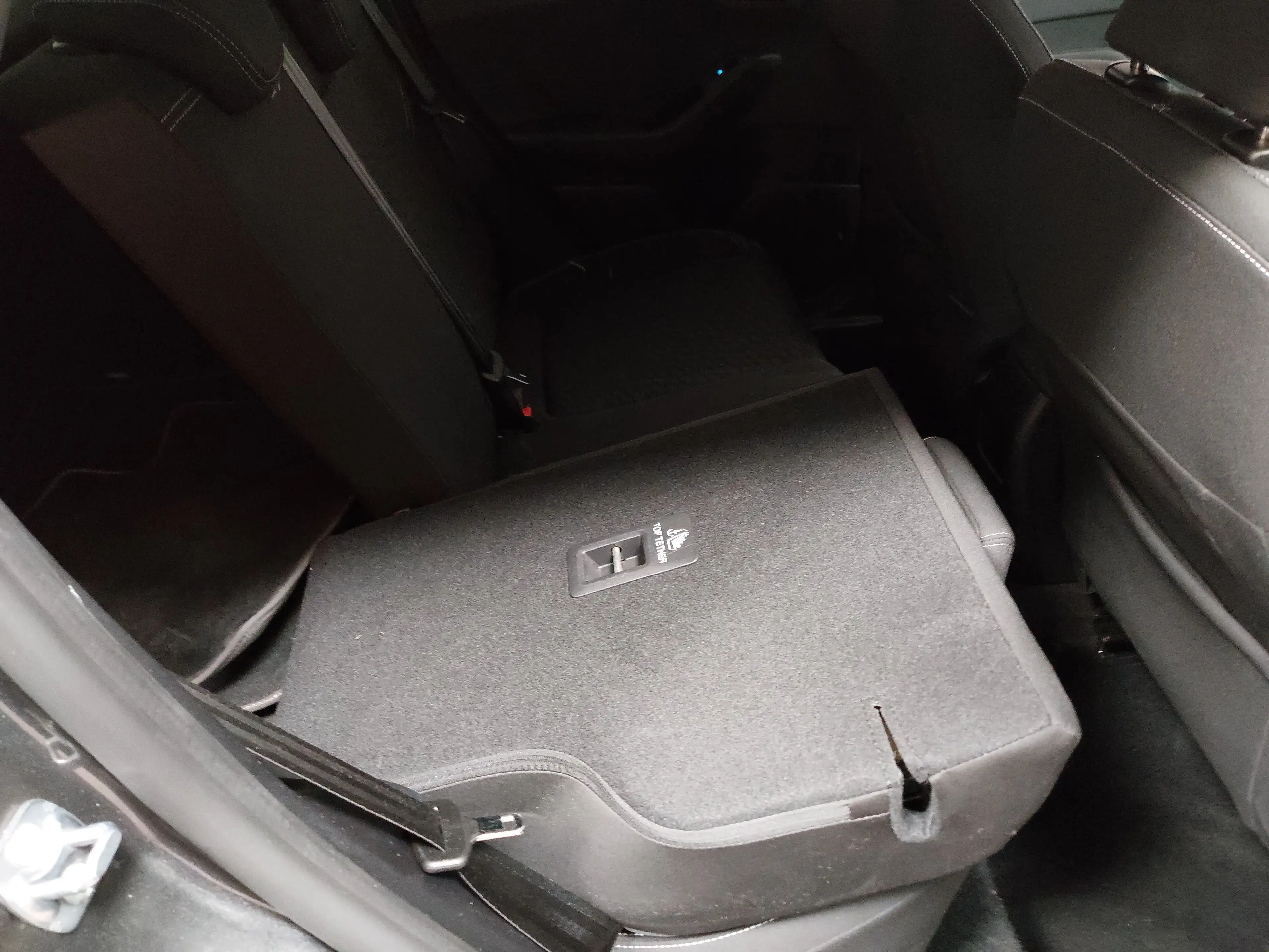 Ford Fiesta 1.0 EB Titanium SHZ PDC LED TEMPOMAT — photo 11